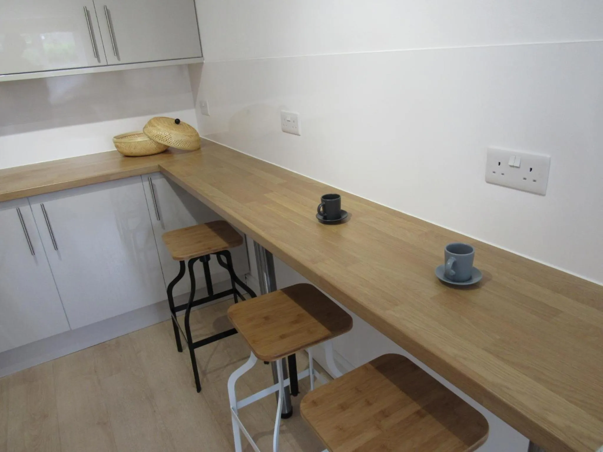 The Cambridge Suites - Tas Accommodations