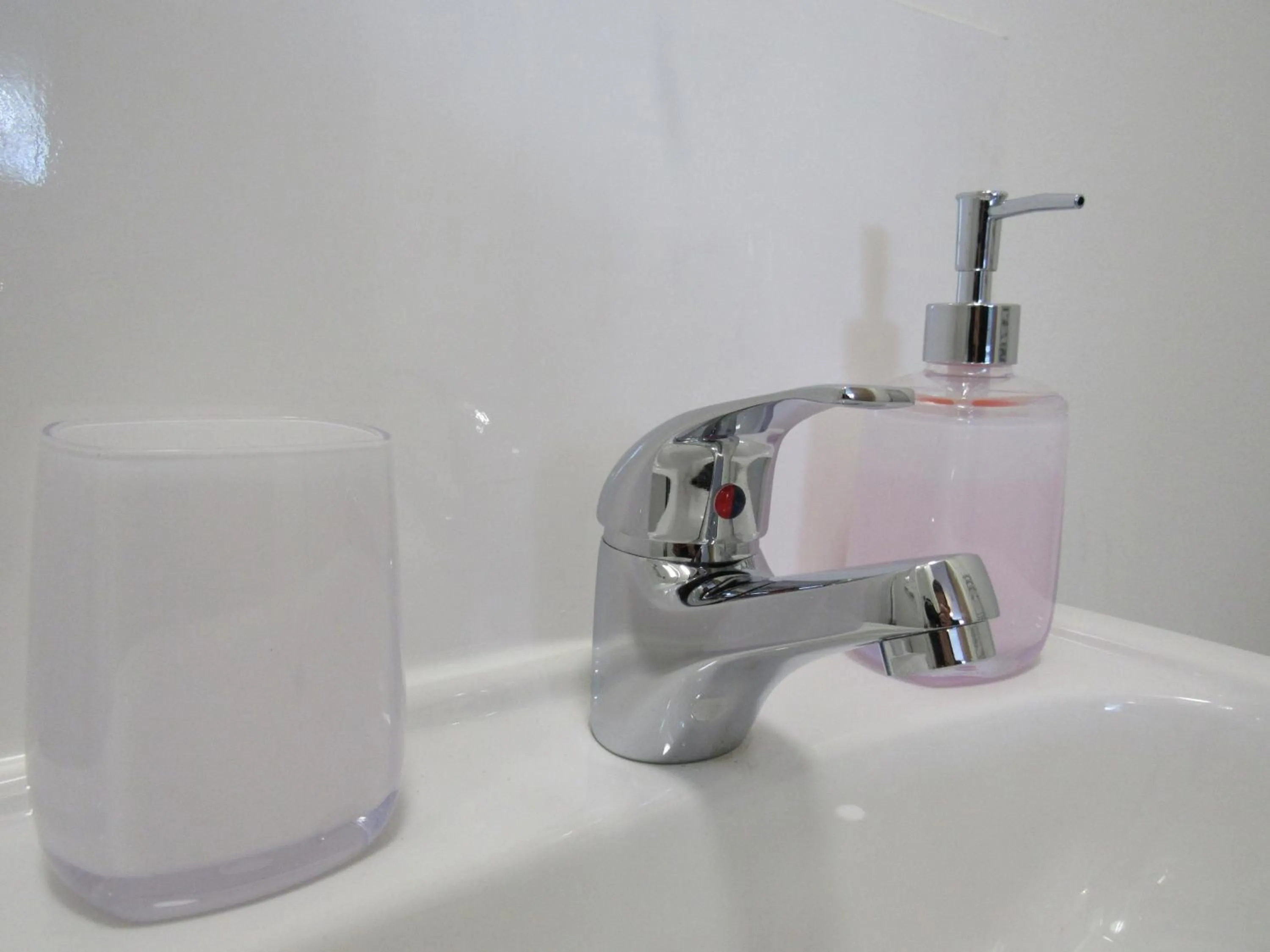 The Cambridge Suites - Tas Accommodations