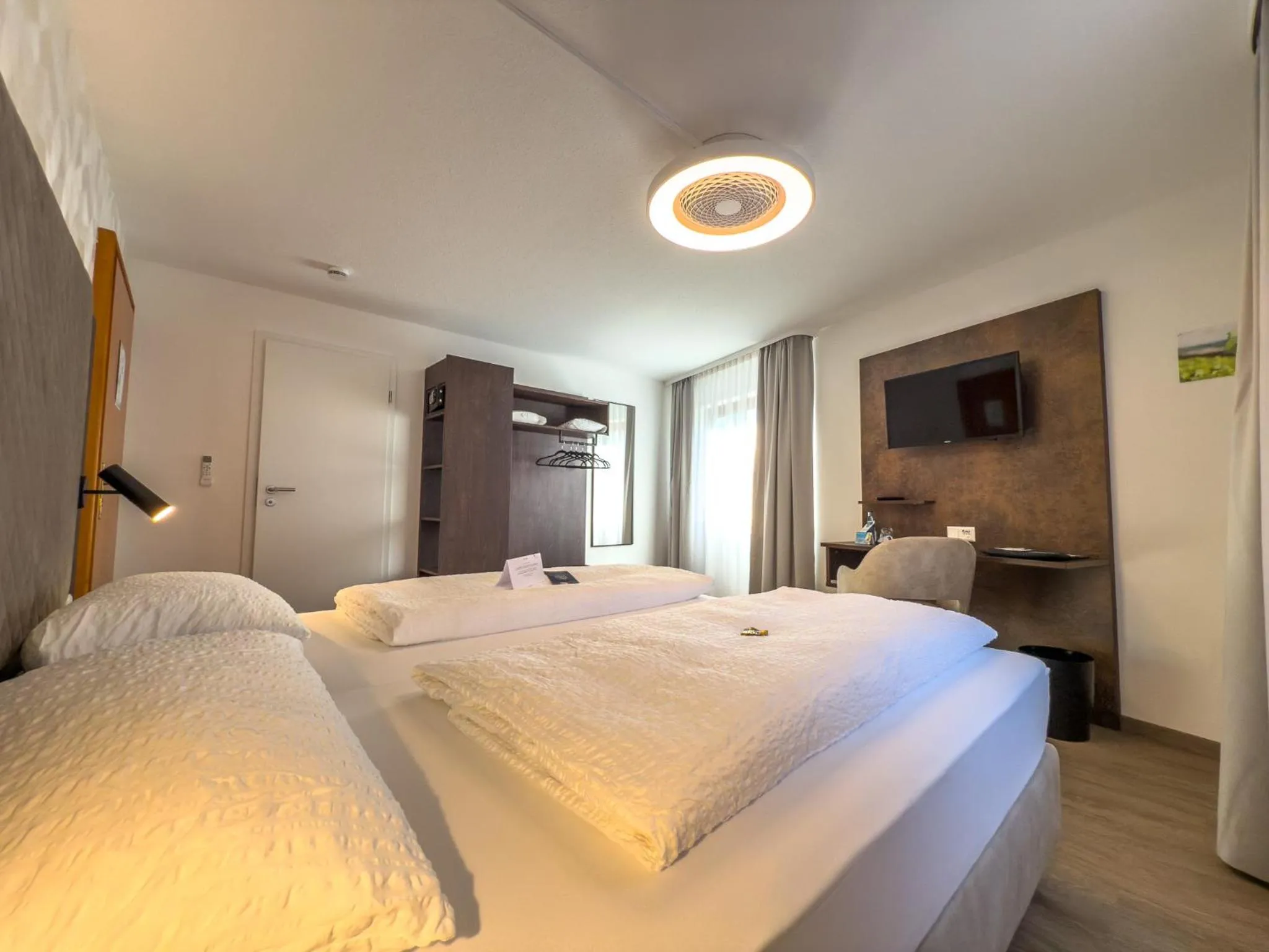 Bed in Hotel Restaurant Lamm Hebsack