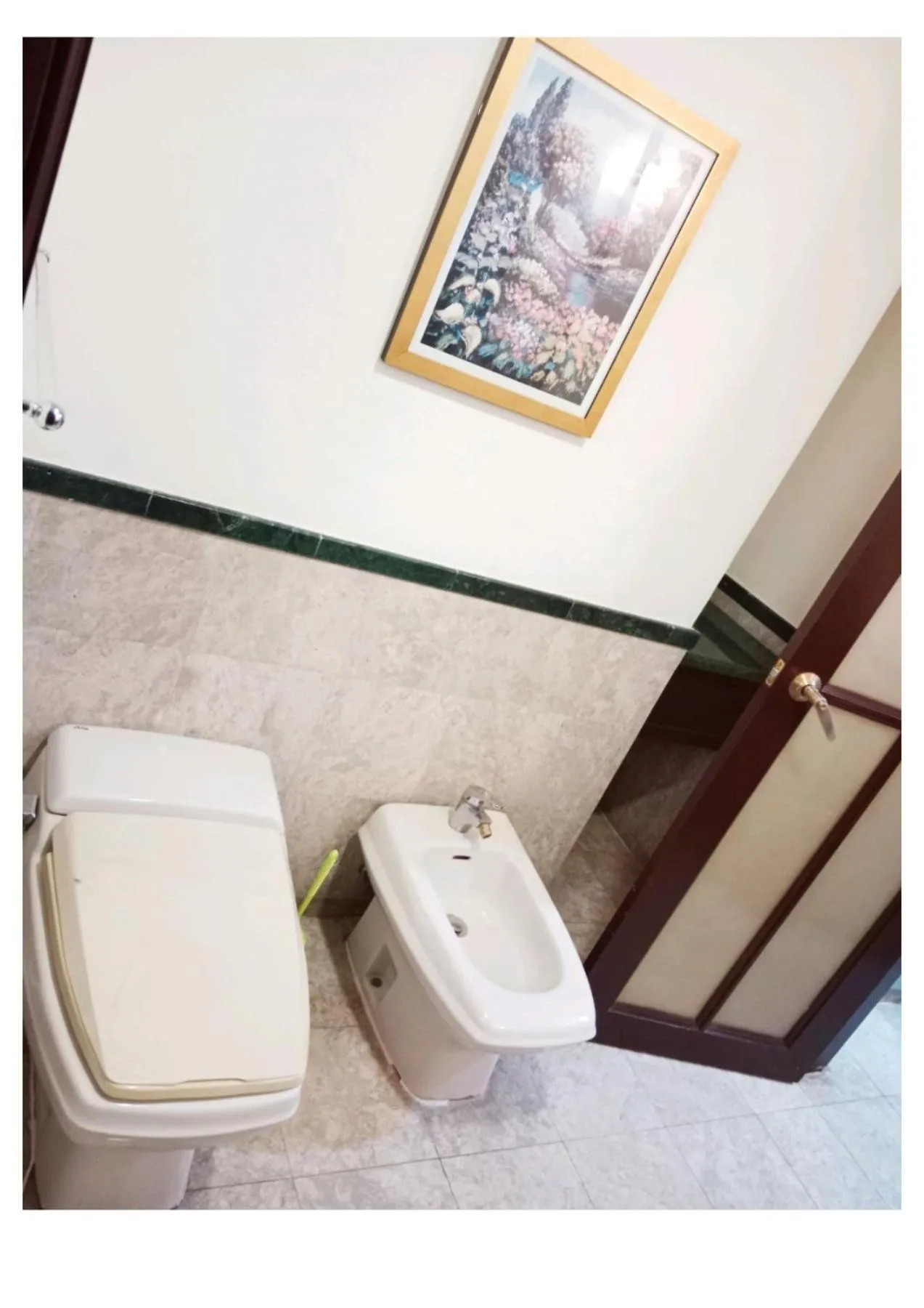 Toilet in KL Universal Suites at Times Square