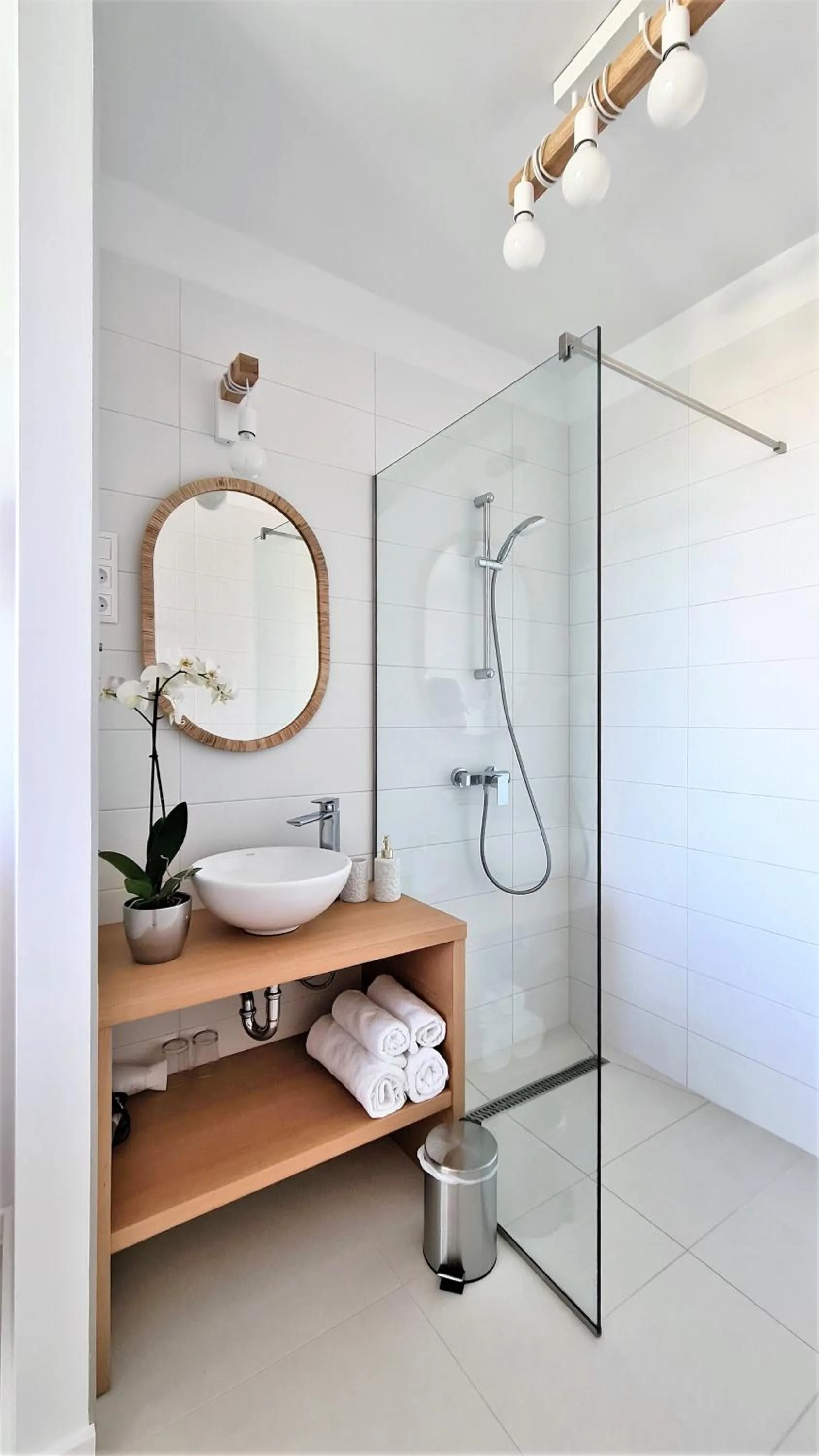 Shower in Mandula Villa