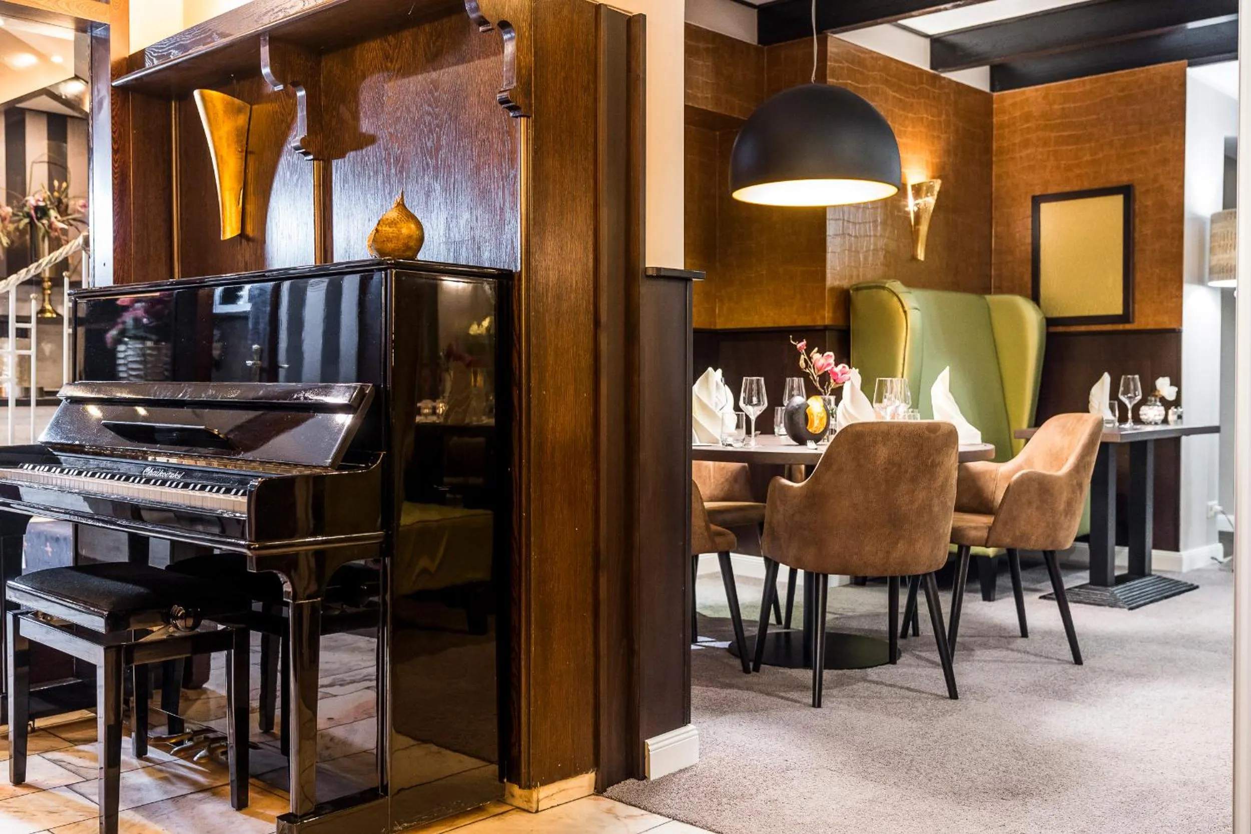 Restaurant/places to eat in Hotel Tiek Superior