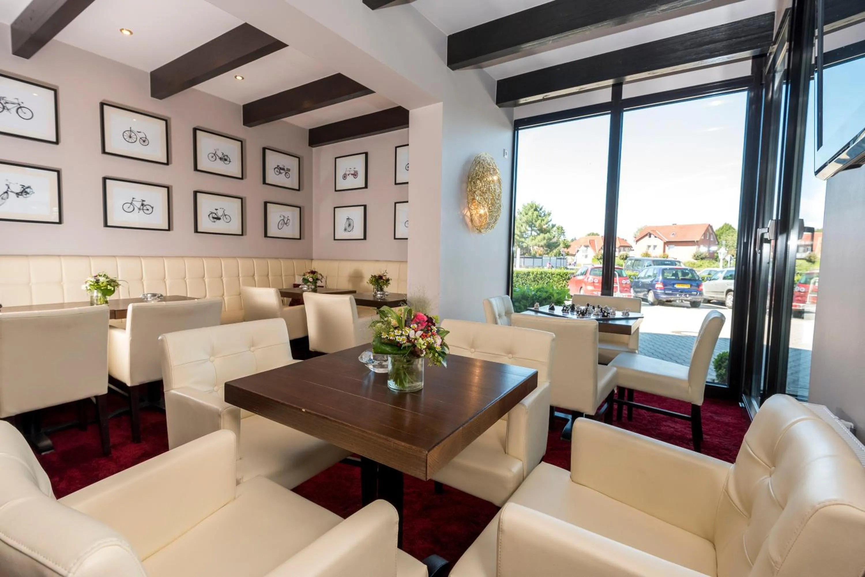 Restaurant/places to eat in Hotel Tiek Superior