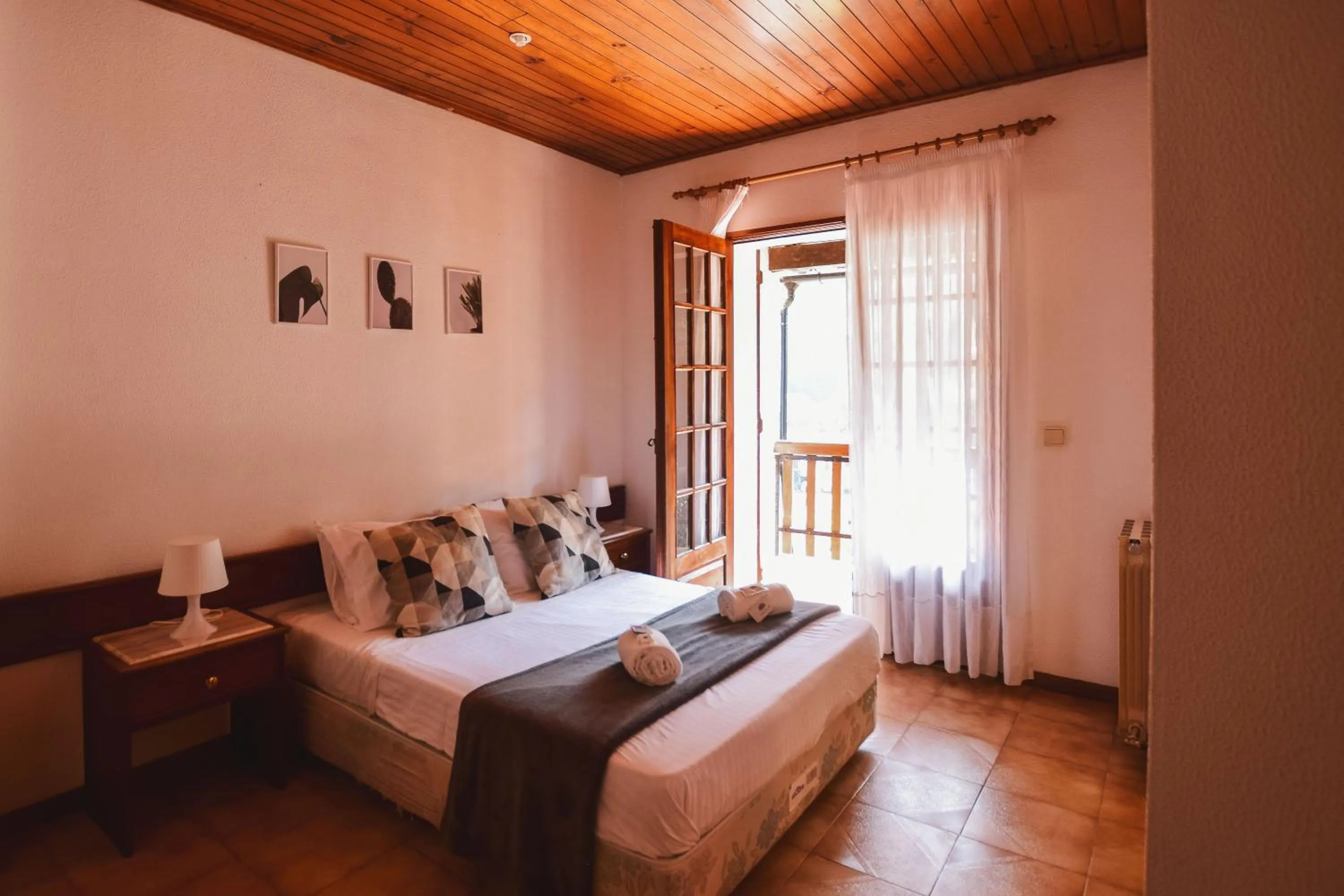 Bed in Nations Gerês - Bed & Breakfast