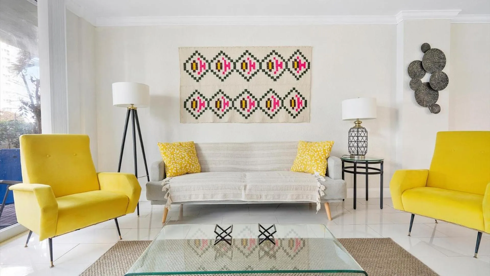 Living room in The Tides Ocean Luxury Suites