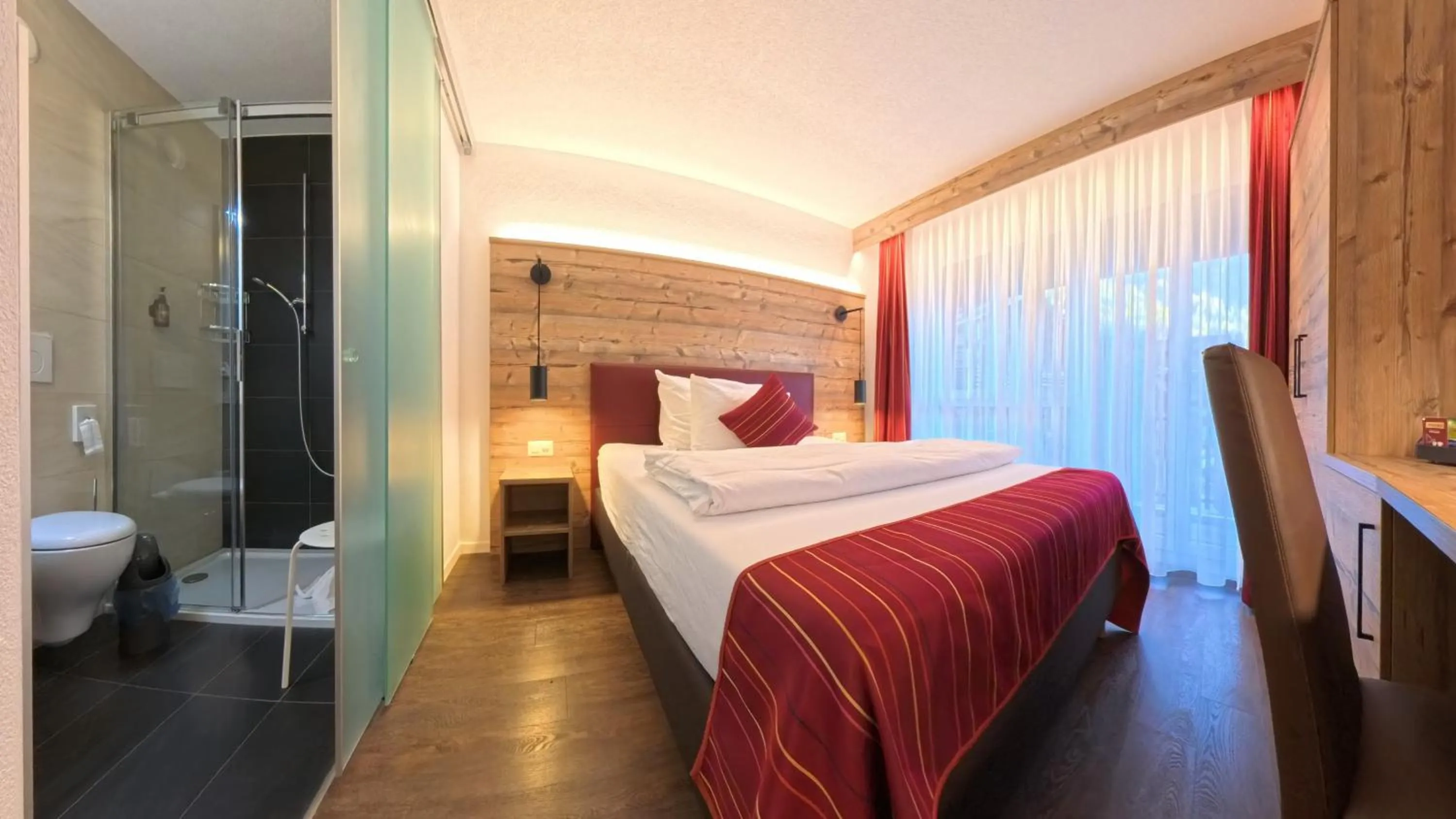 Photo of the whole room, Bed in Therme 51° Hotel Physio & Spa