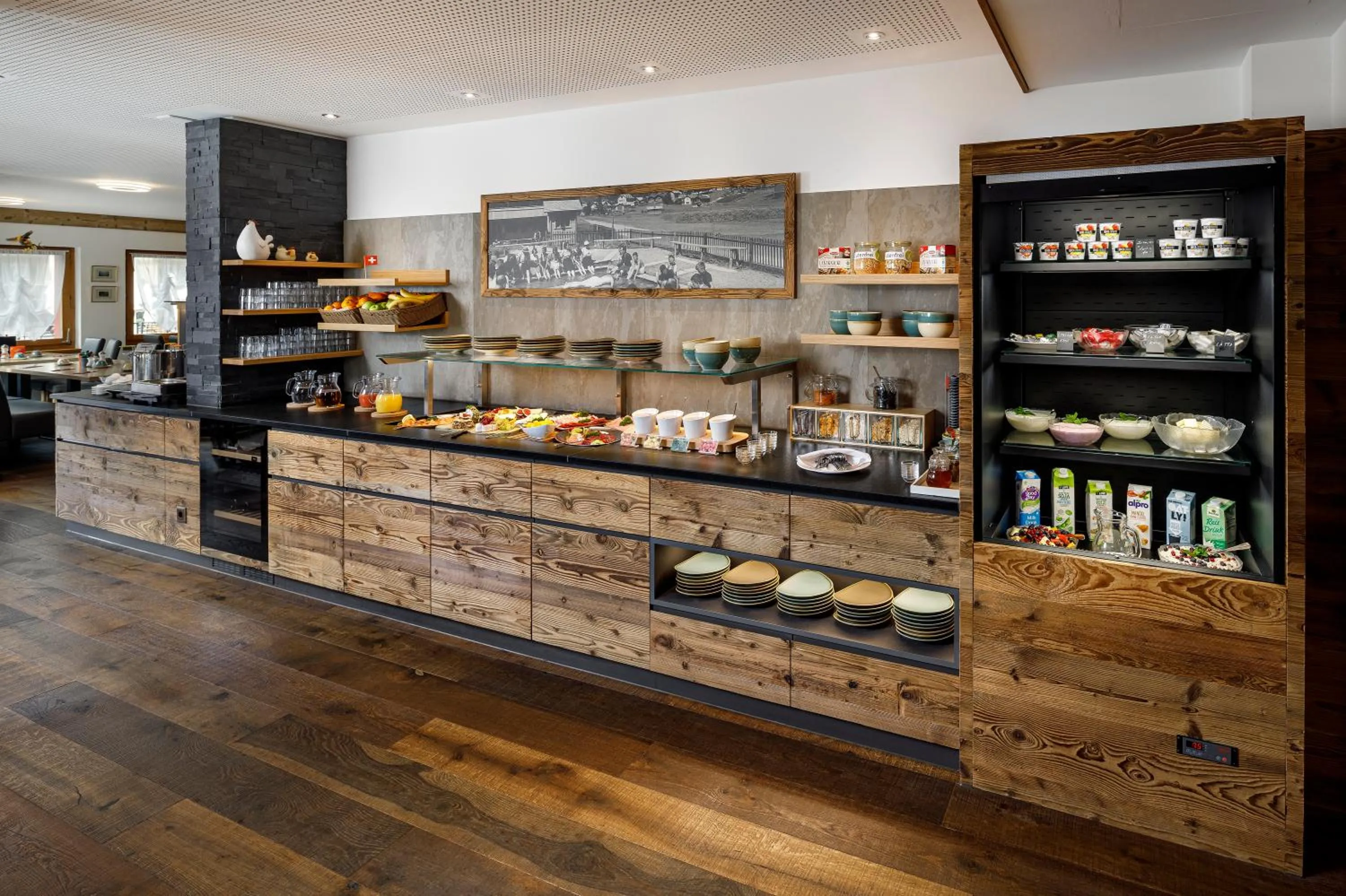 Buffet breakfast in Therme 51° Hotel Physio & Spa