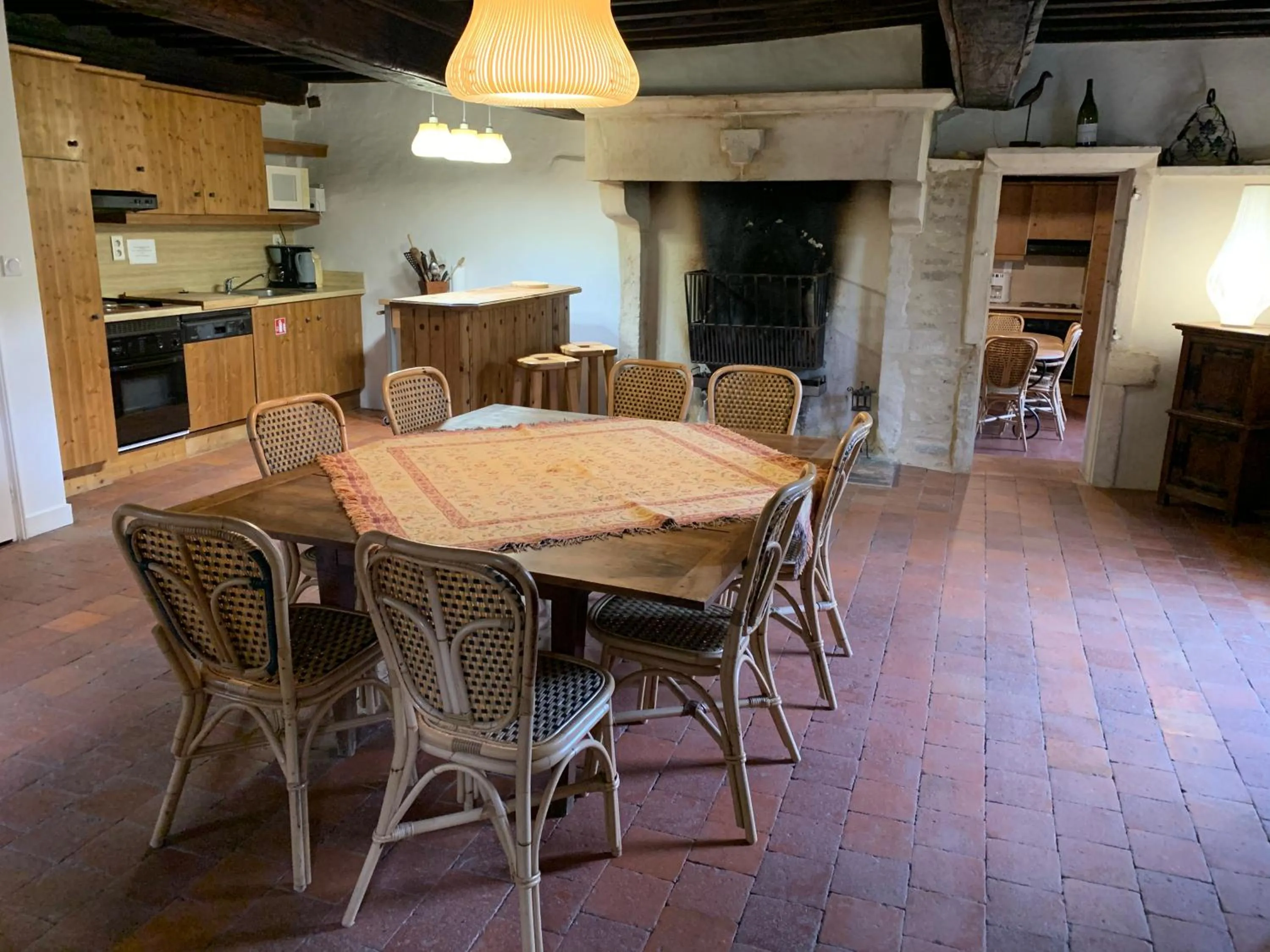 Dining area in Les maisons vigneronnes