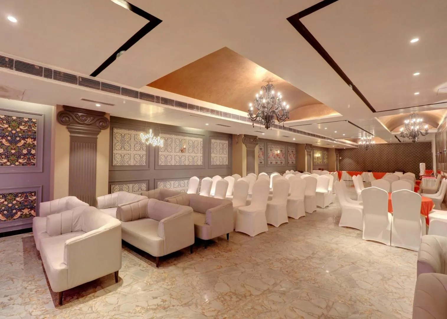 Banquet/Function facilities in Hotel Mystic Falls