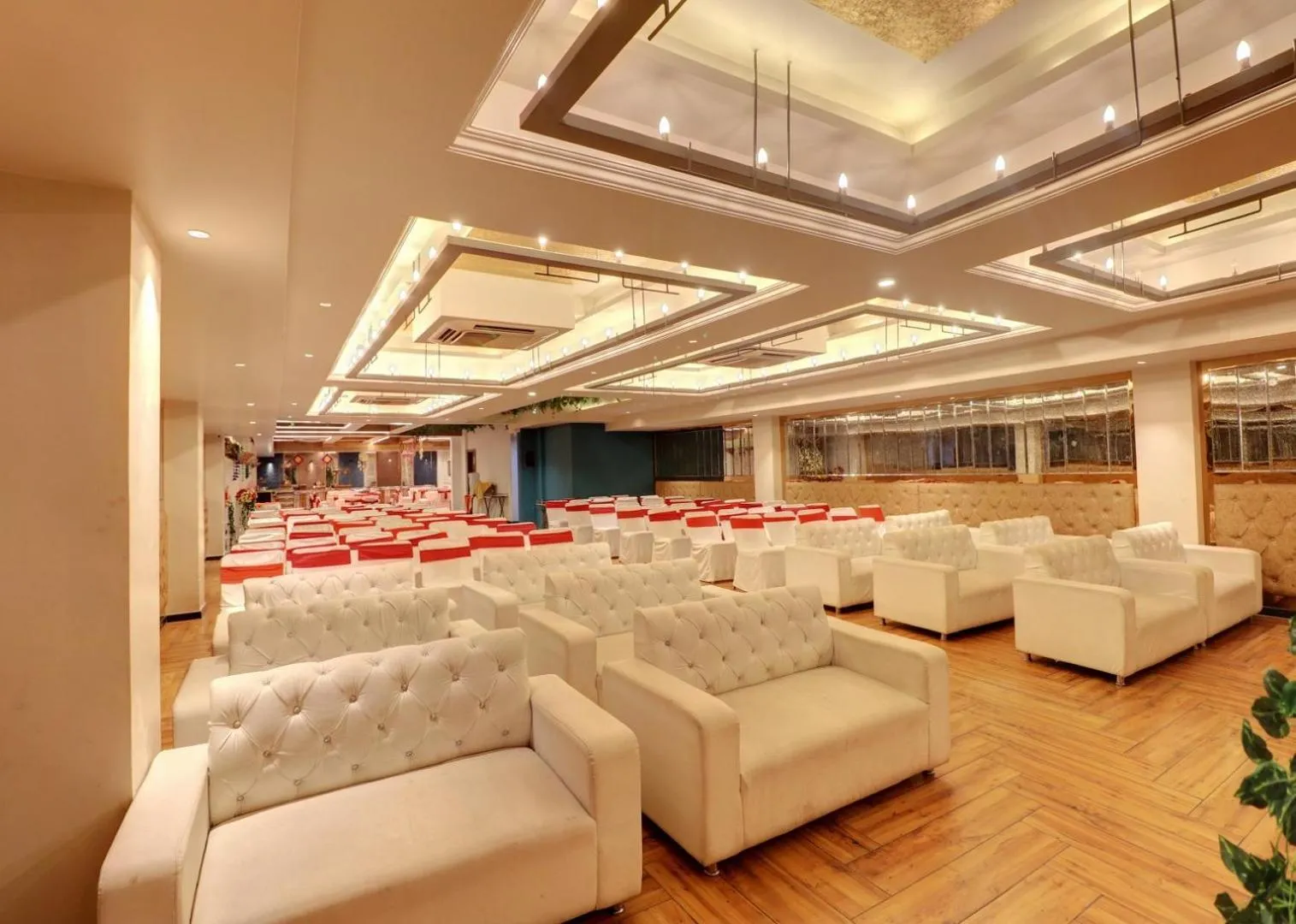 Banquet/Function facilities in Hotel Mystic Falls