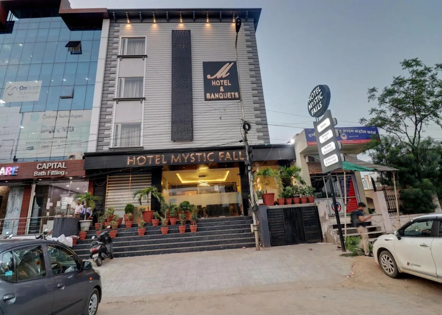 Property building in Hotel Mystic Falls