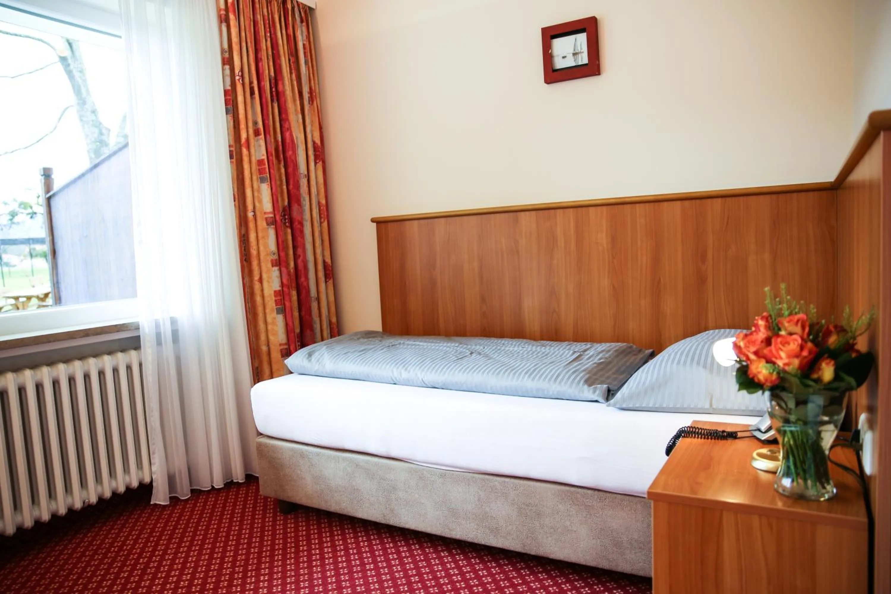 Bed in Hotel Friedenseiche