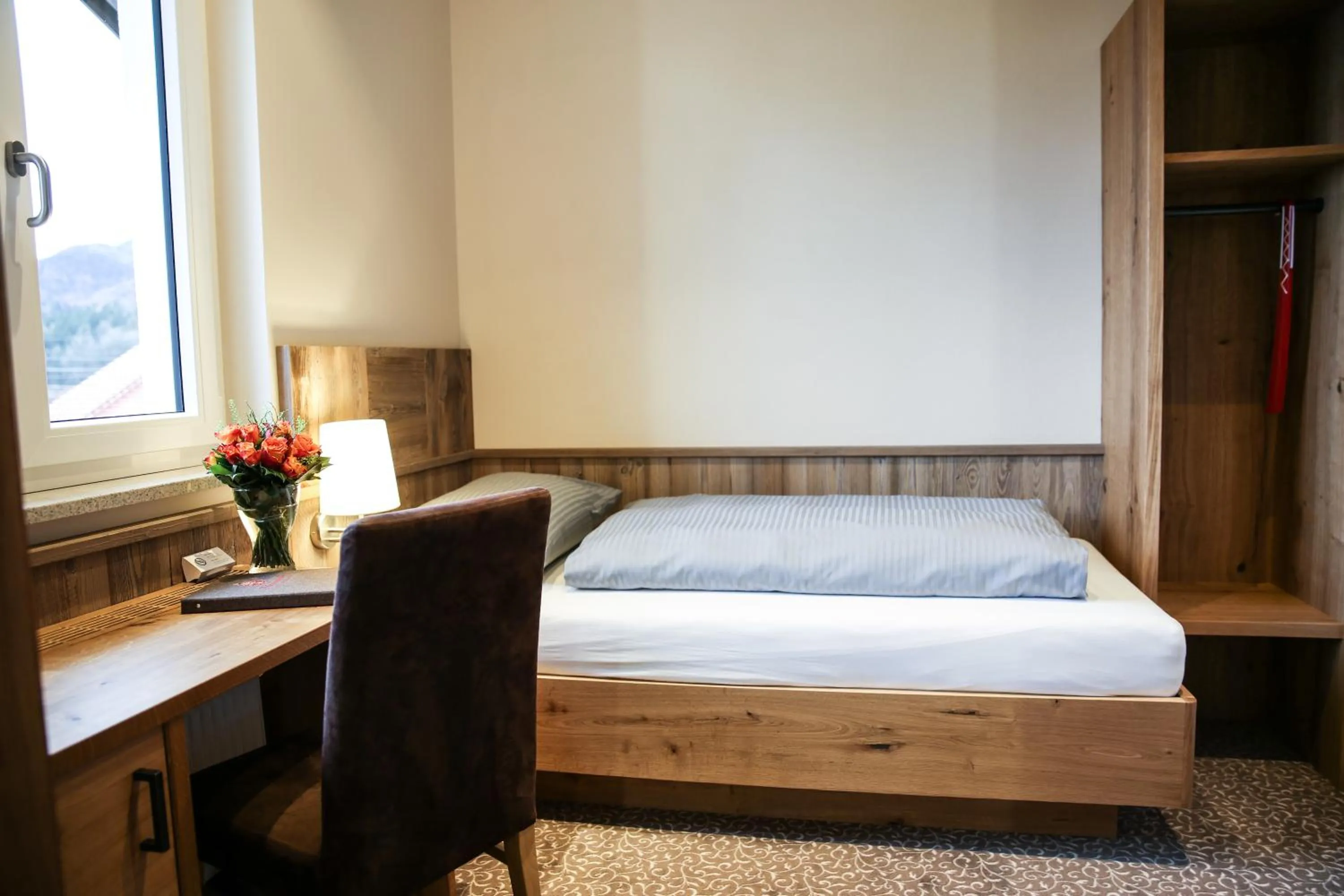 Bed in Hotel Friedenseiche