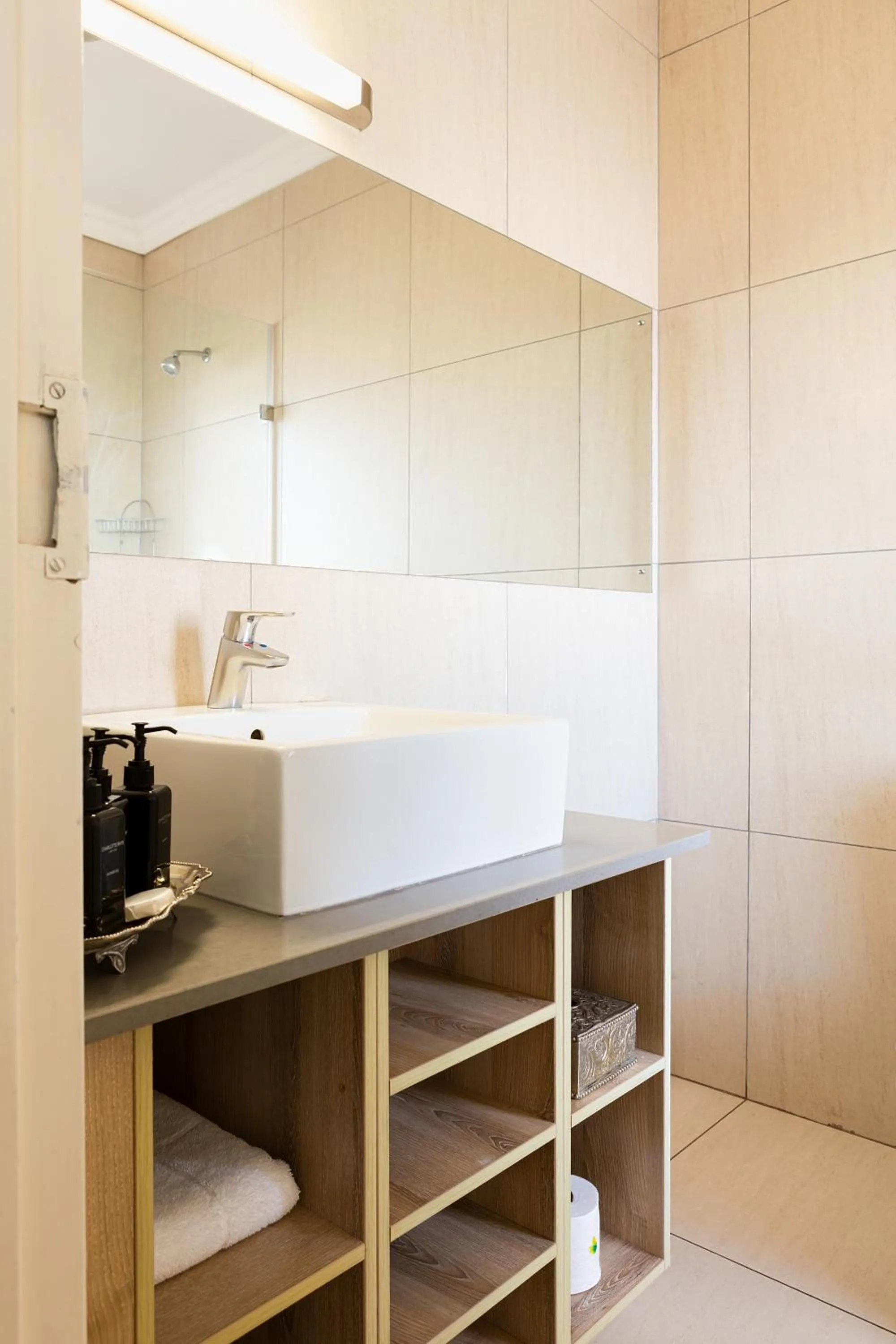 Kathu Gamagara Lodge