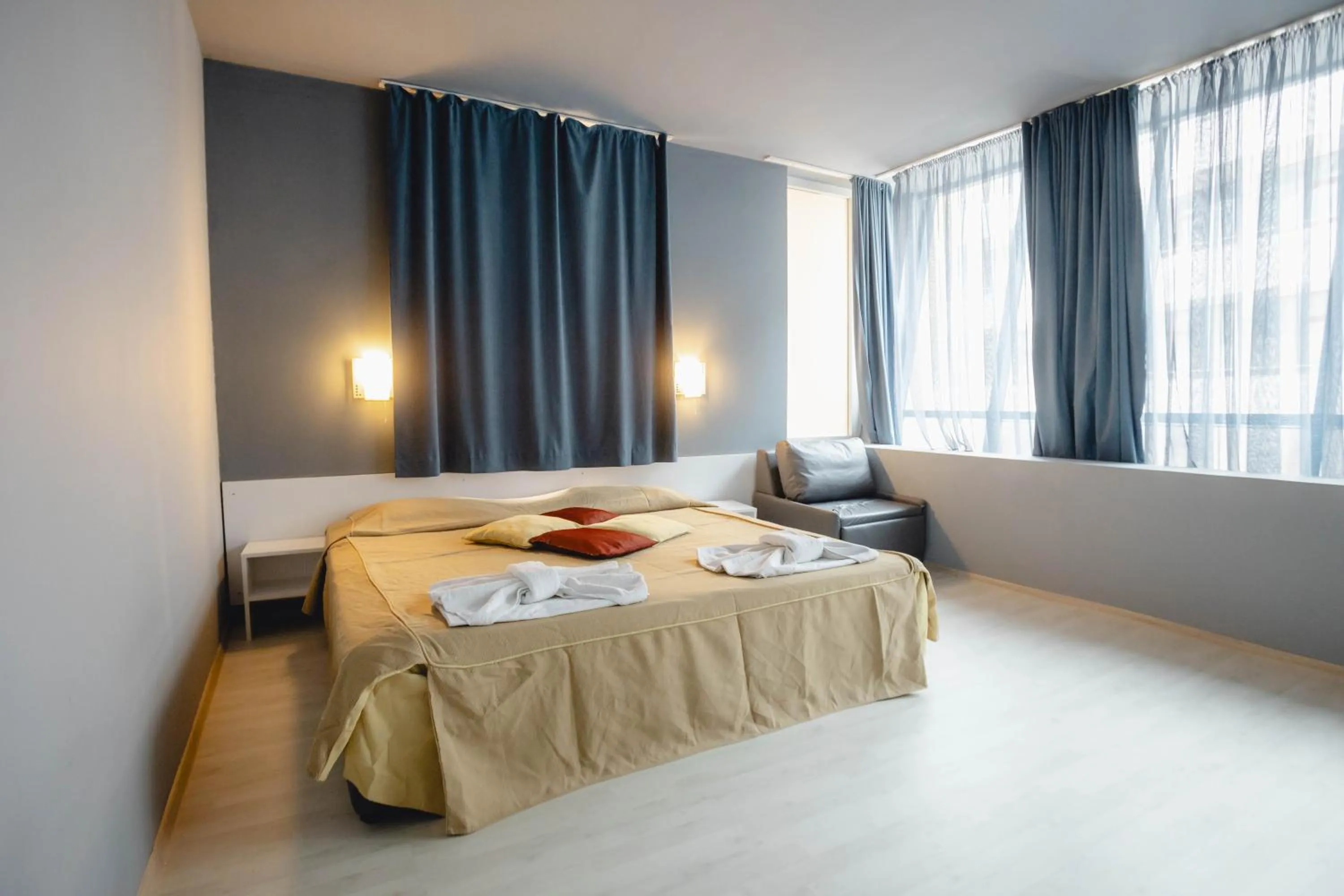 Bed in Sun Palace Hotel - All Inclusive