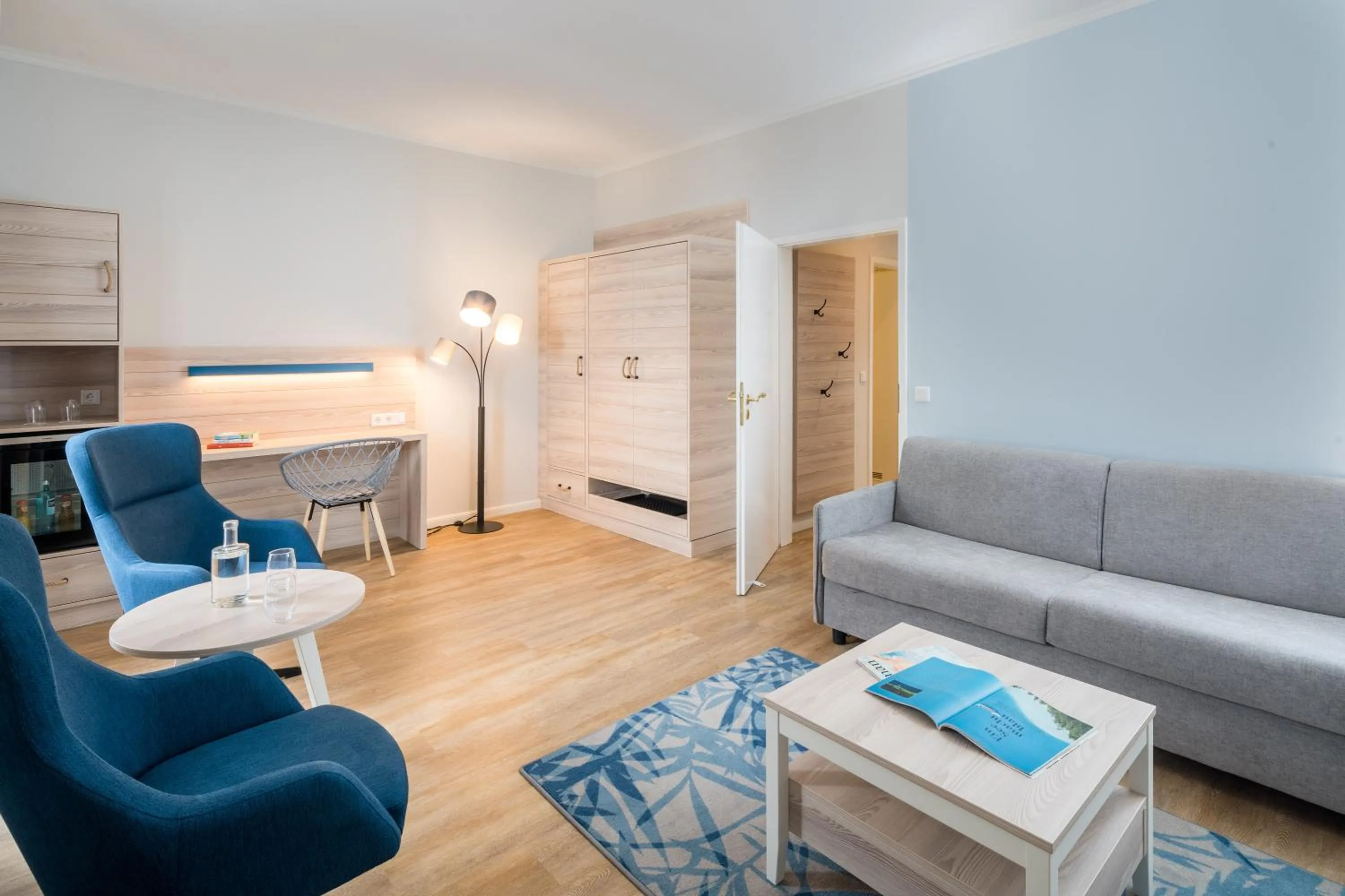 Living room, Bed in Strandhotel Gerken