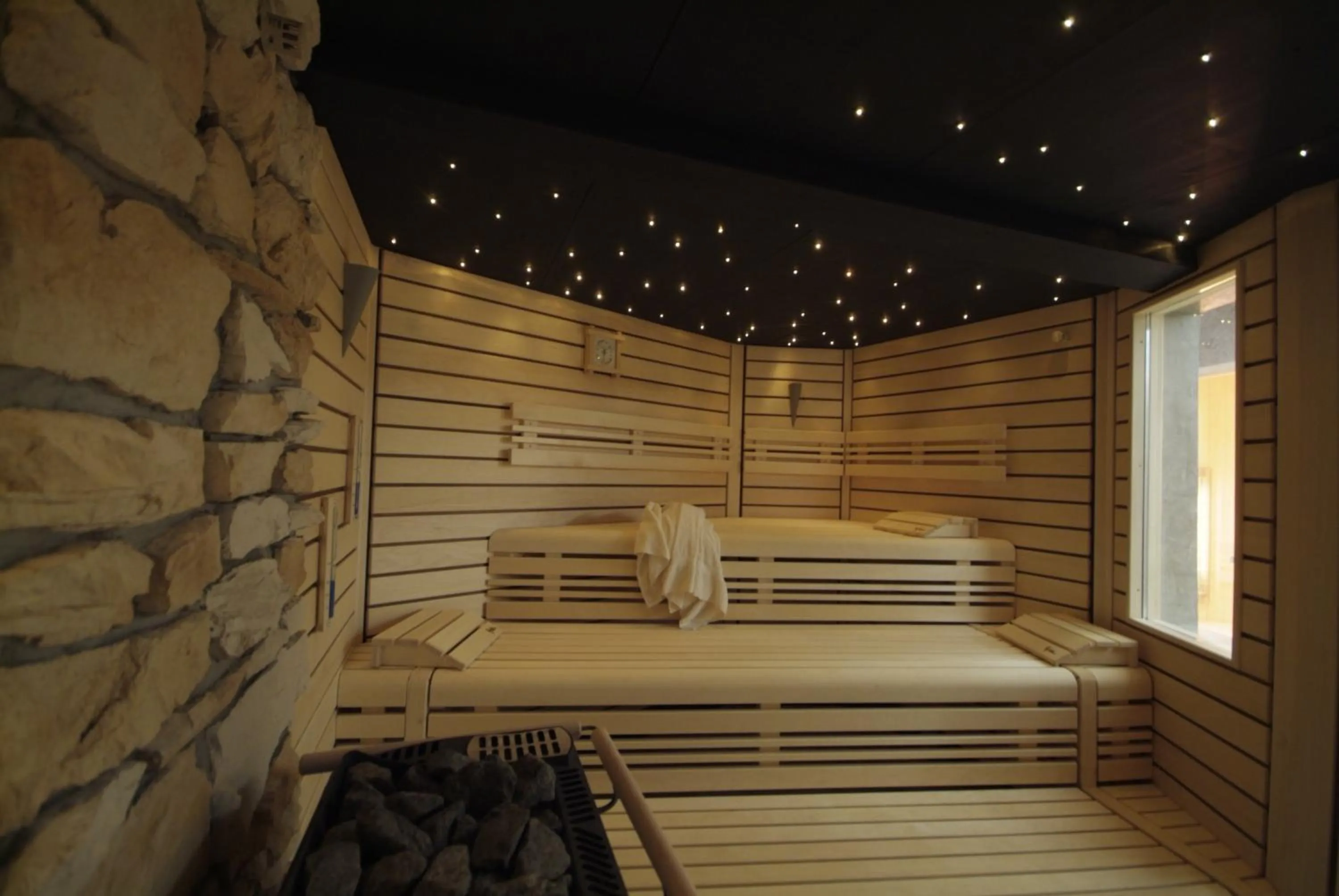 Sauna, Bed in Strandhotel Gerken