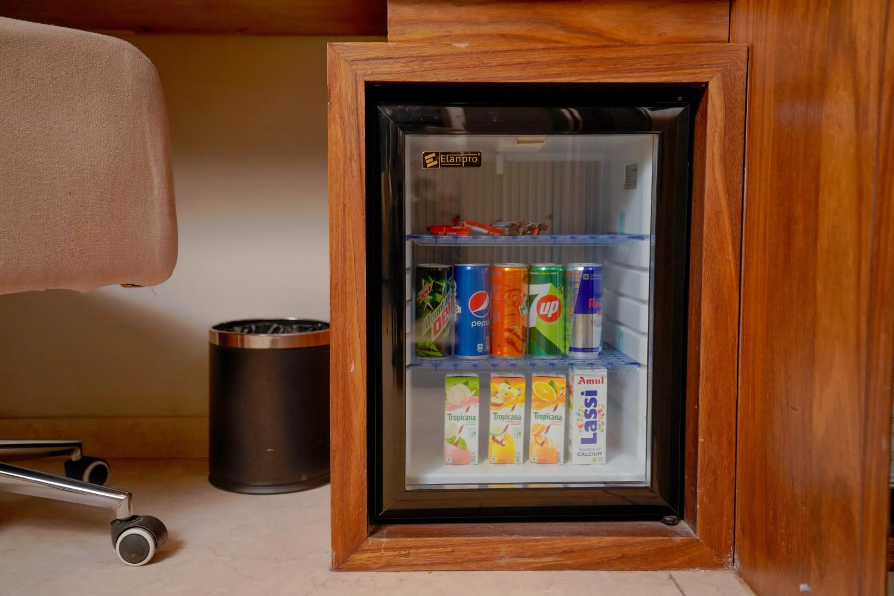 oven in Lazdana Hotel Bangalore