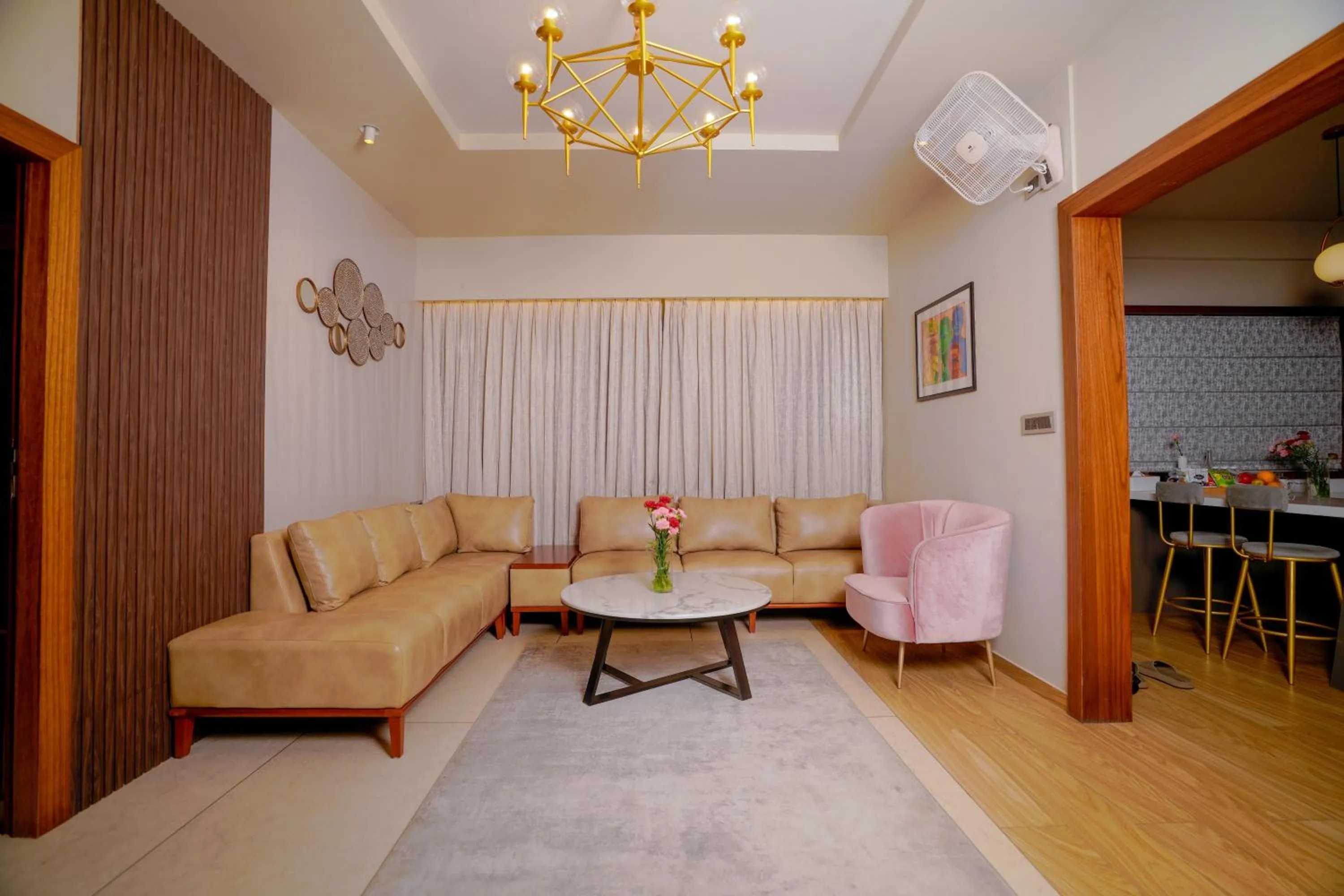Living room in Lazdana Hotel Bangalore