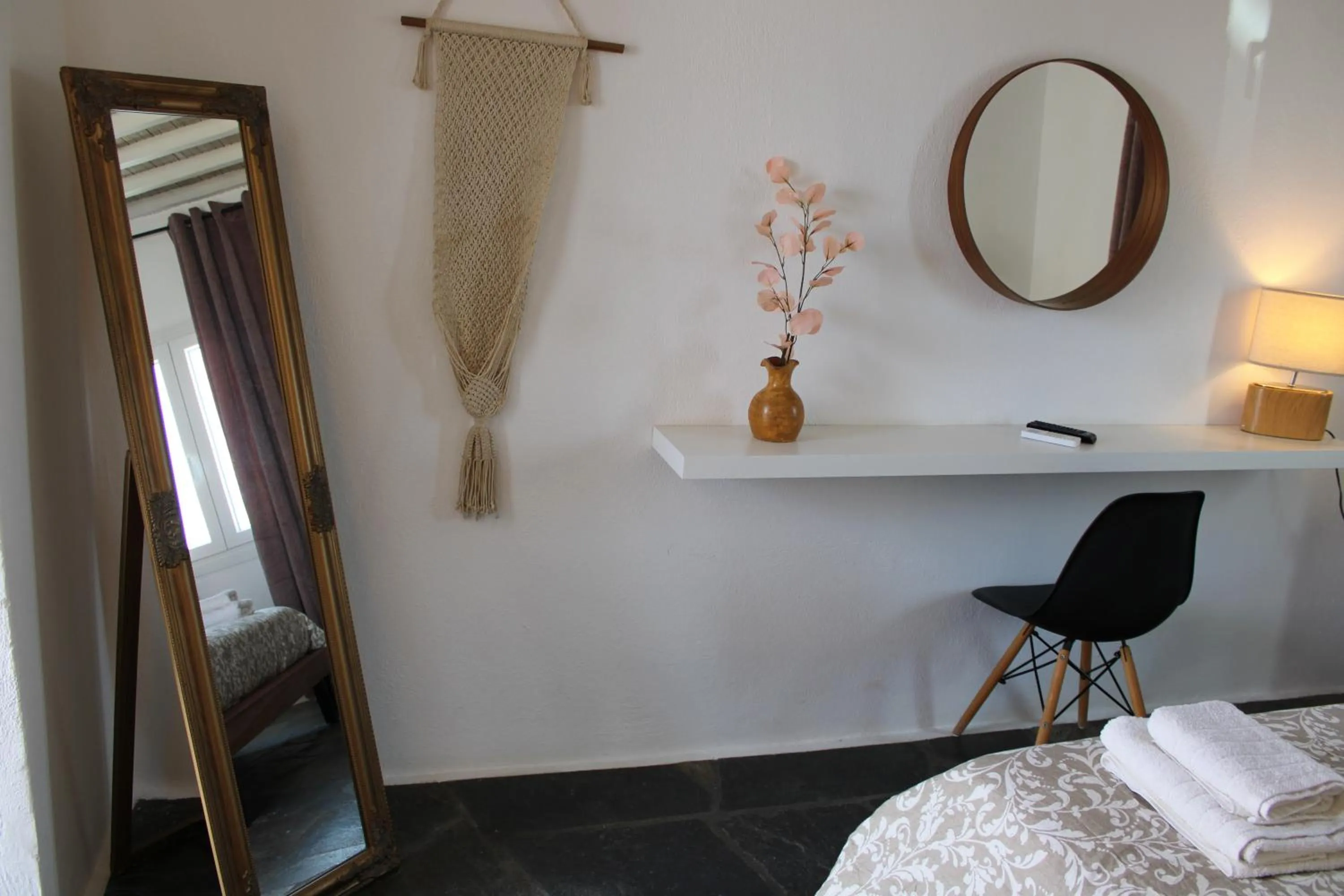 Bed in Vougli View Mykonos