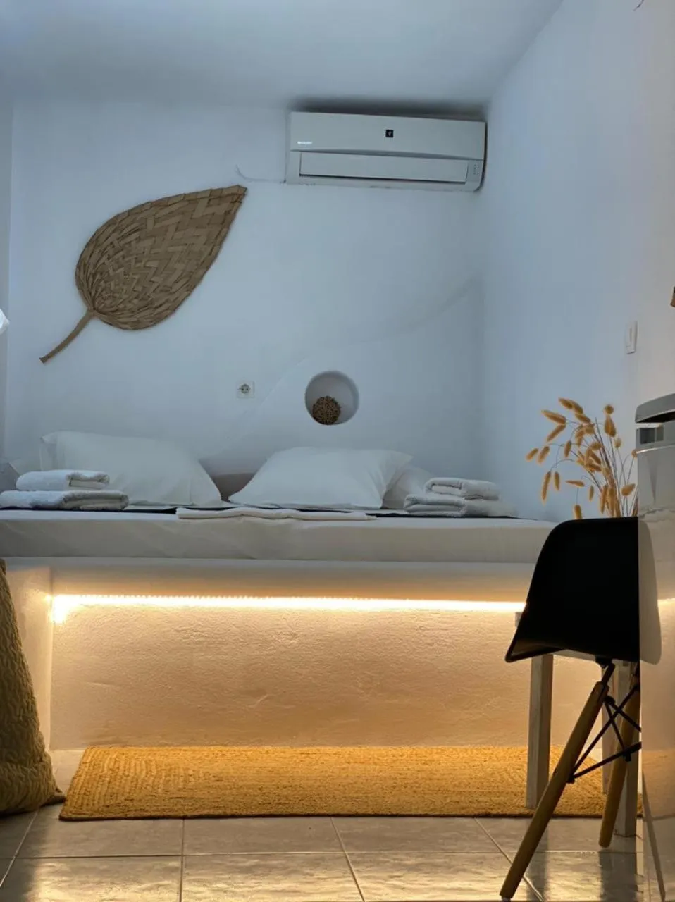 Bed in Vougli View Mykonos