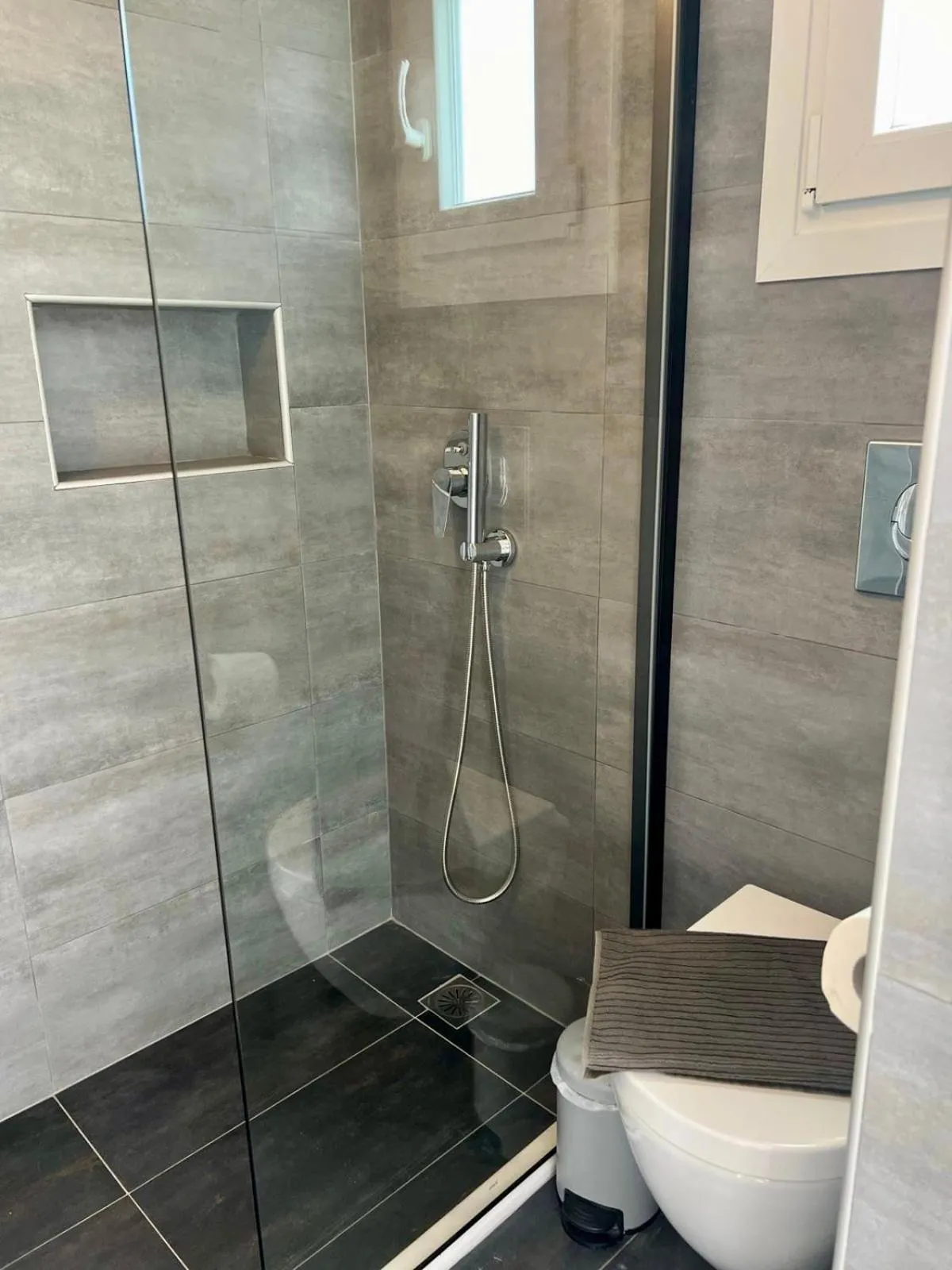 Shower in Vougli View Mykonos