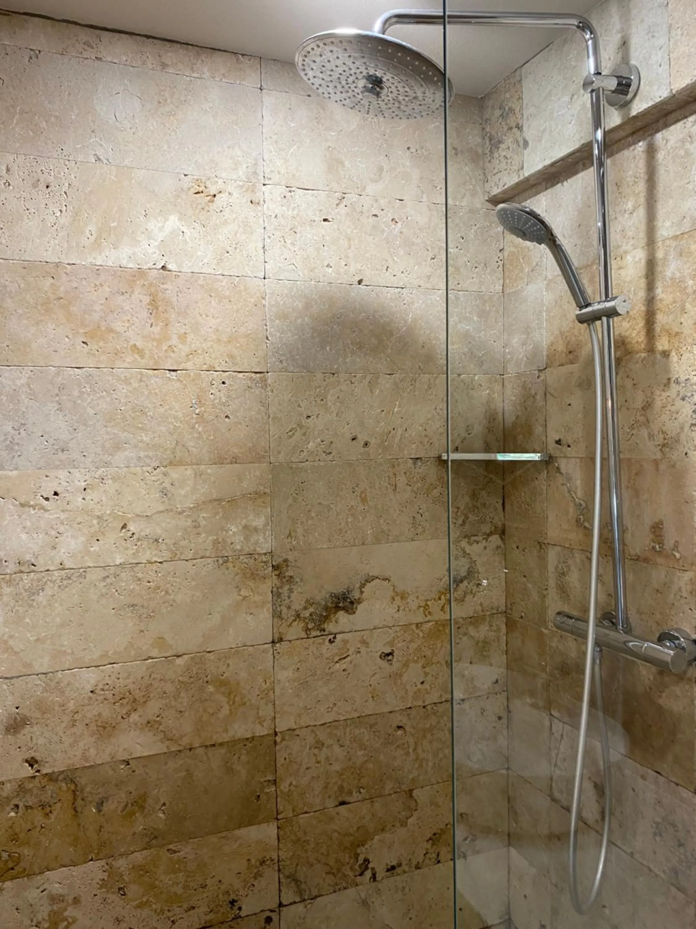 Shower in Life Butiq Otel