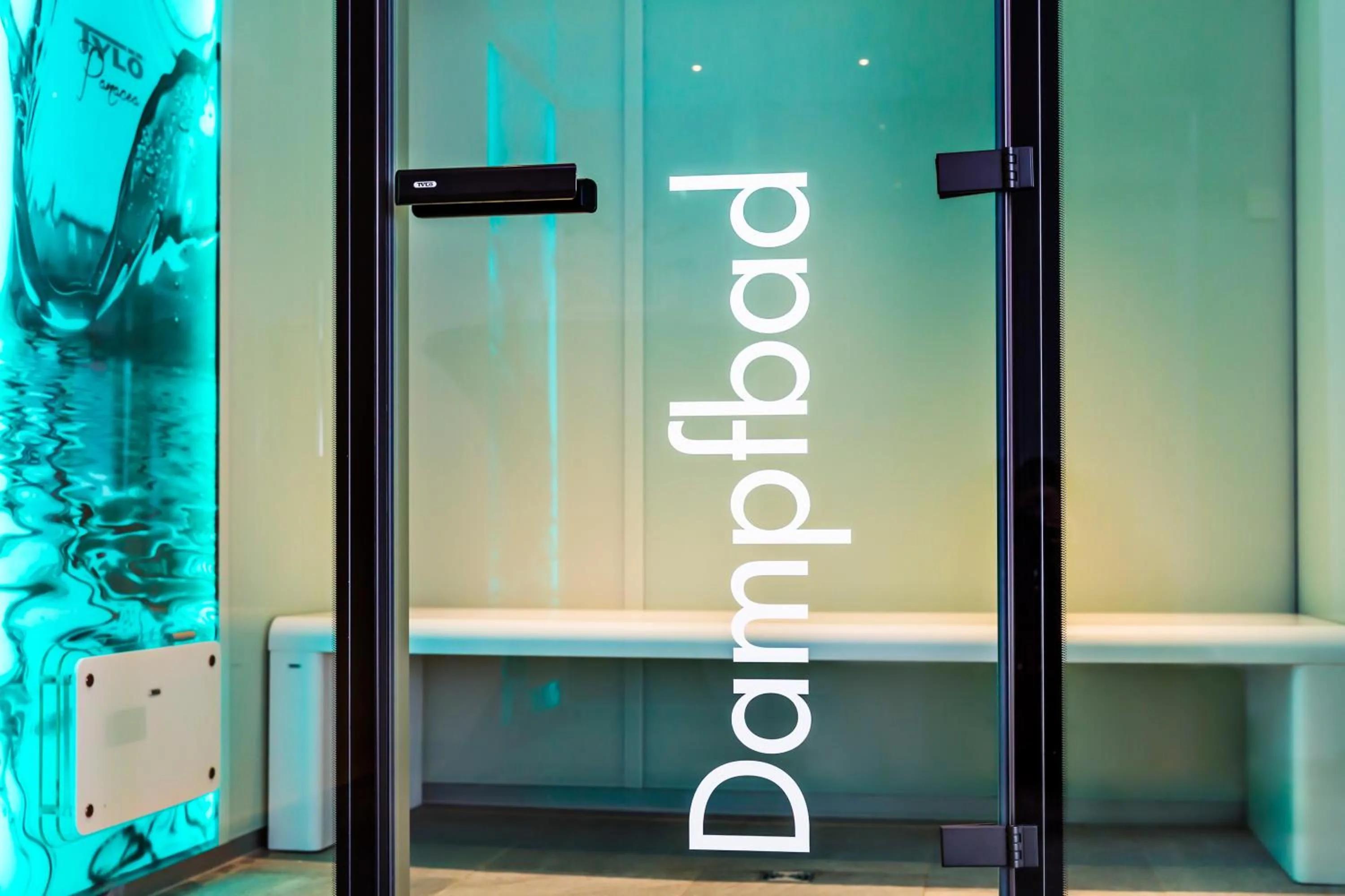 Steam room in SOLTHUS Hotel&SPA