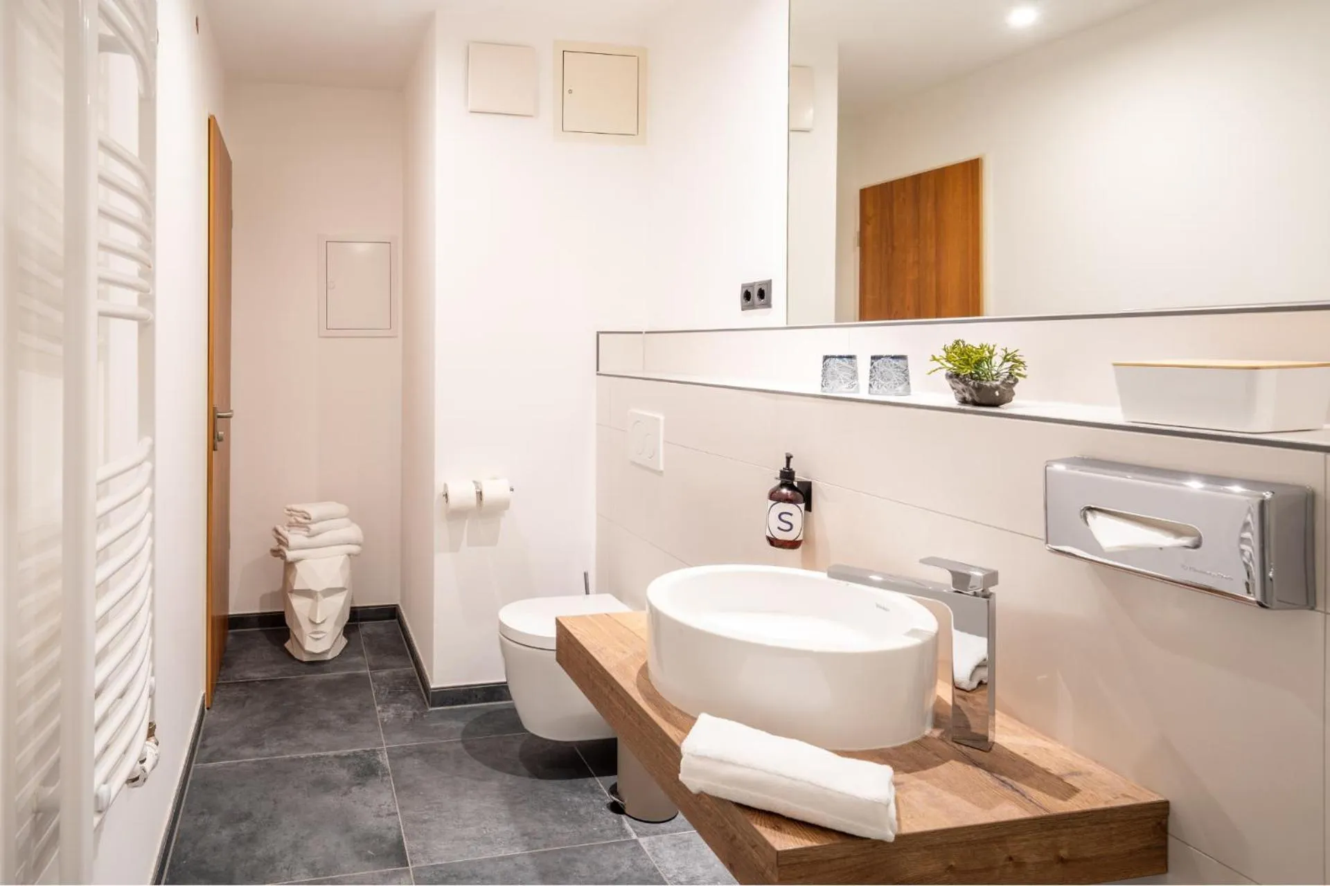 Toilet in SOLTHUS Hotel&SPA