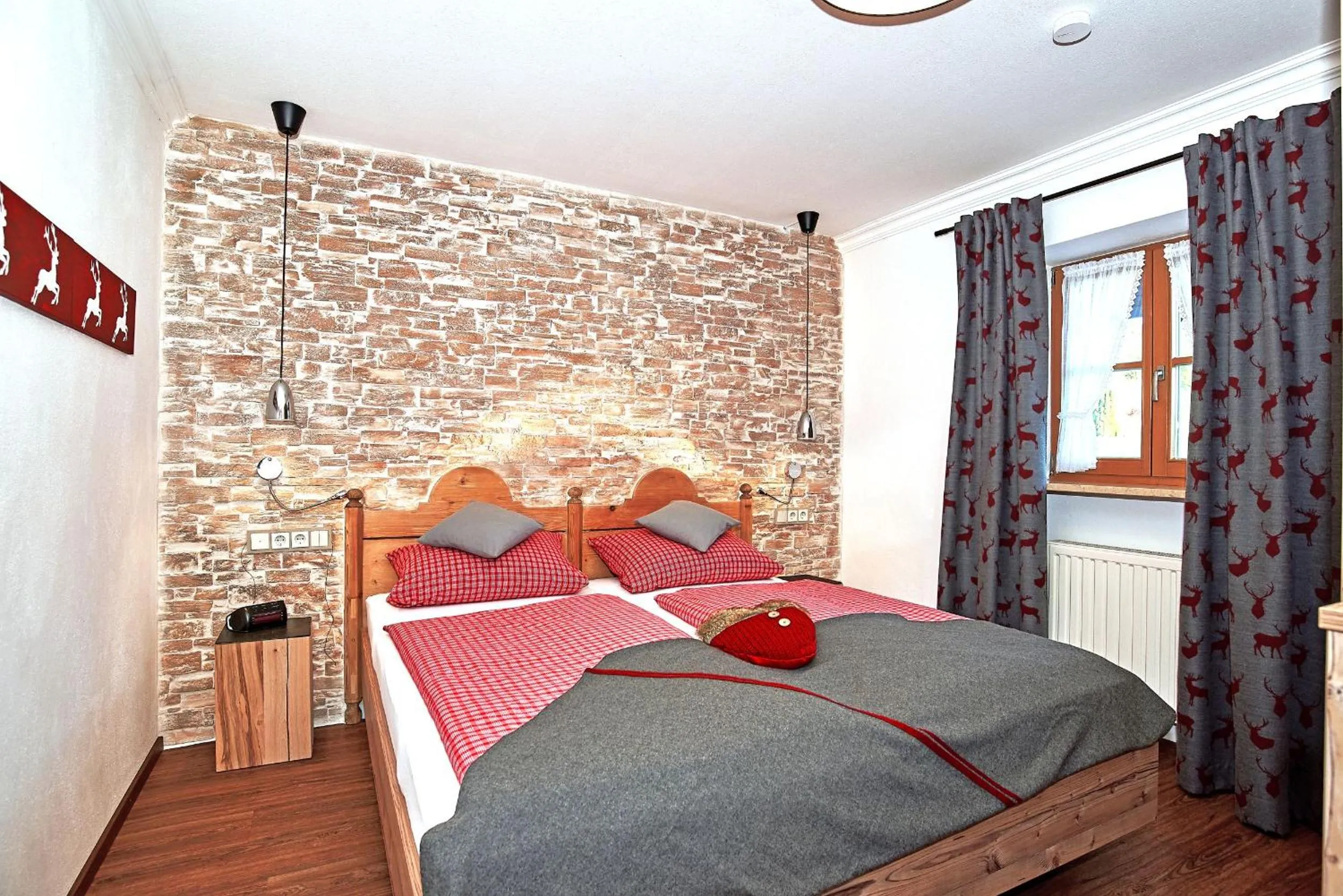 Bed in Gästehaus und Ferienwohnungen Egglerlehen