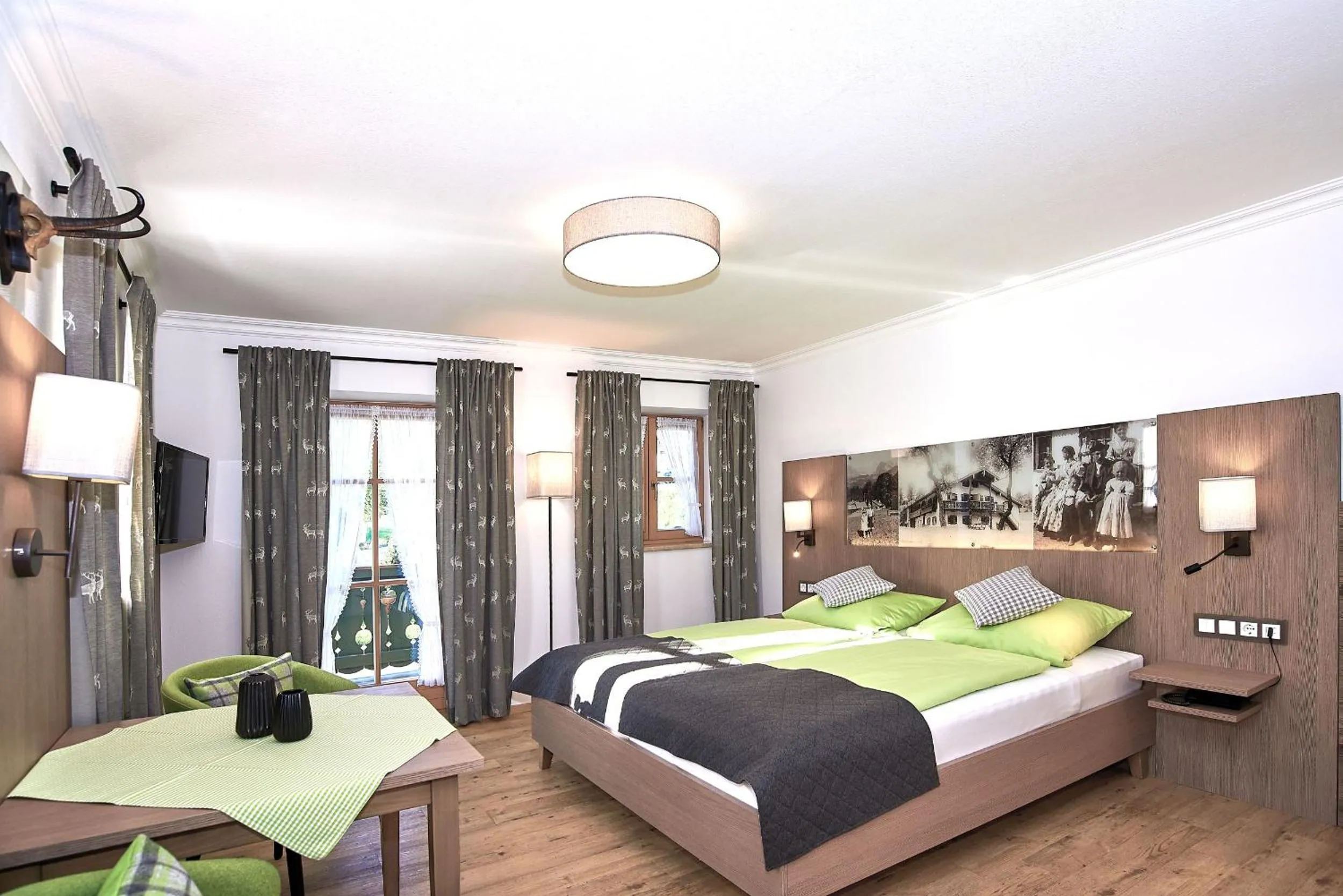 Bed in Gästehaus und Ferienwohnungen Egglerlehen
