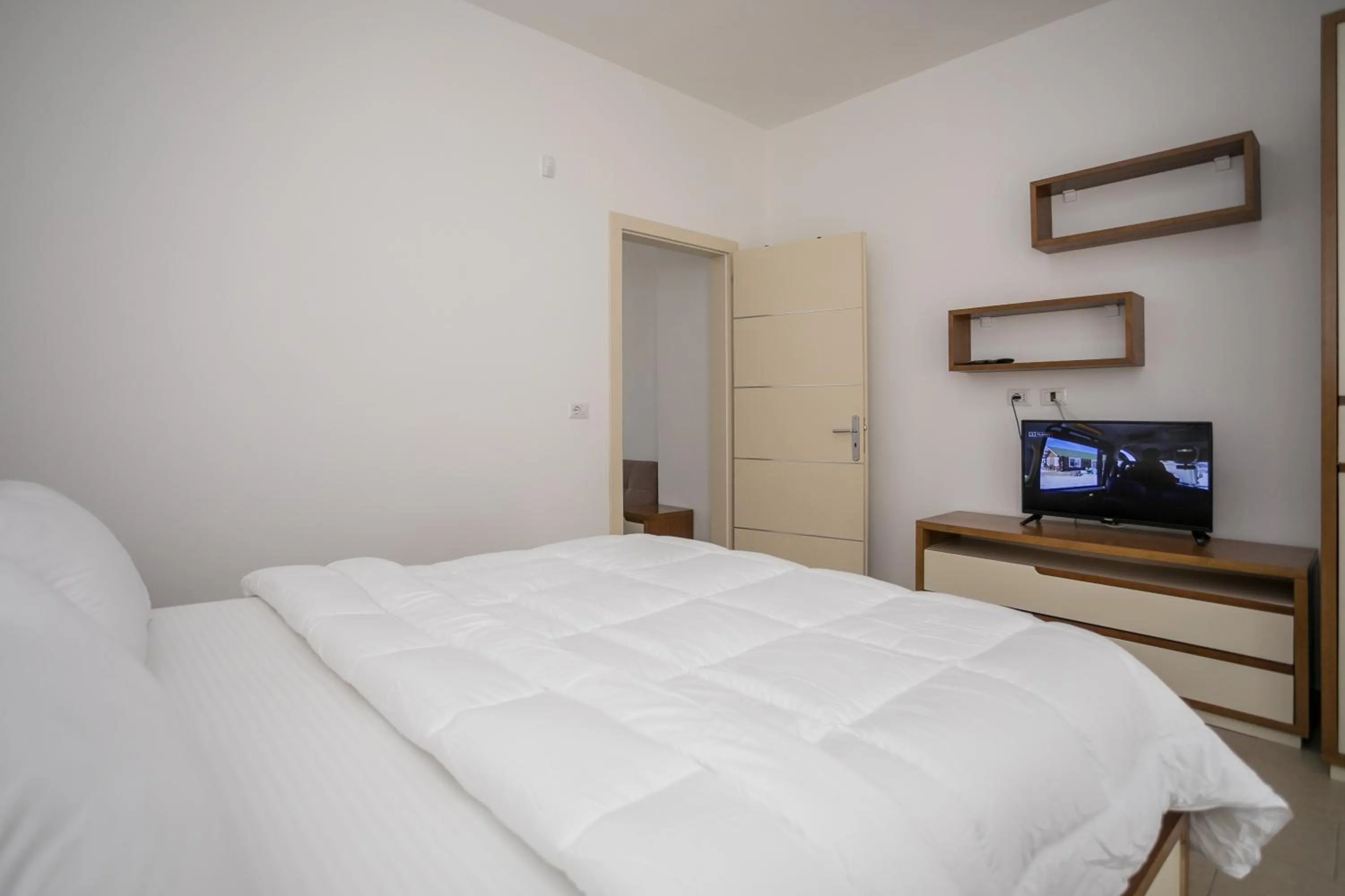 Garden, Bed in KOMPLEKSI ROYAL