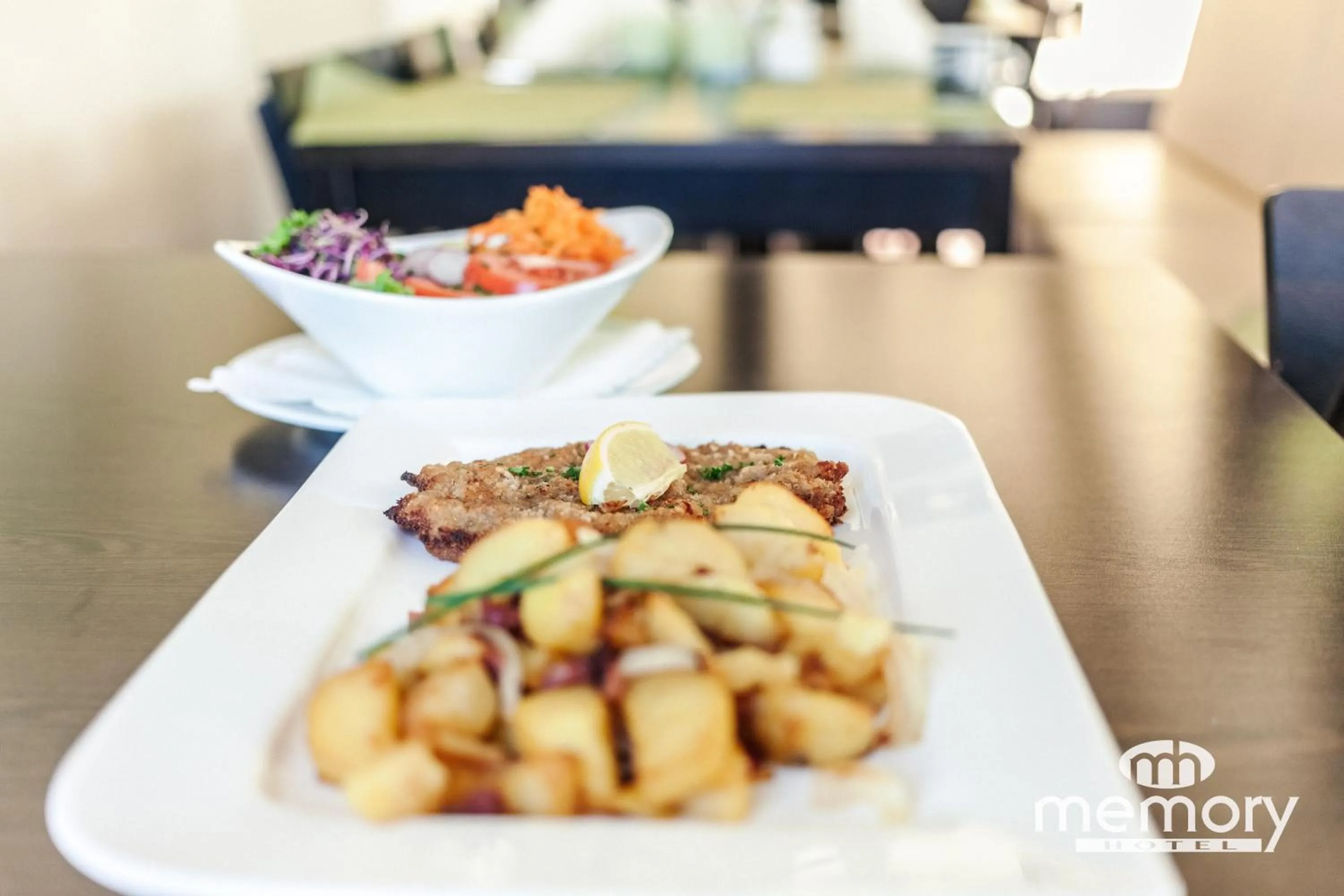 Food and drinks in Memory Hotel