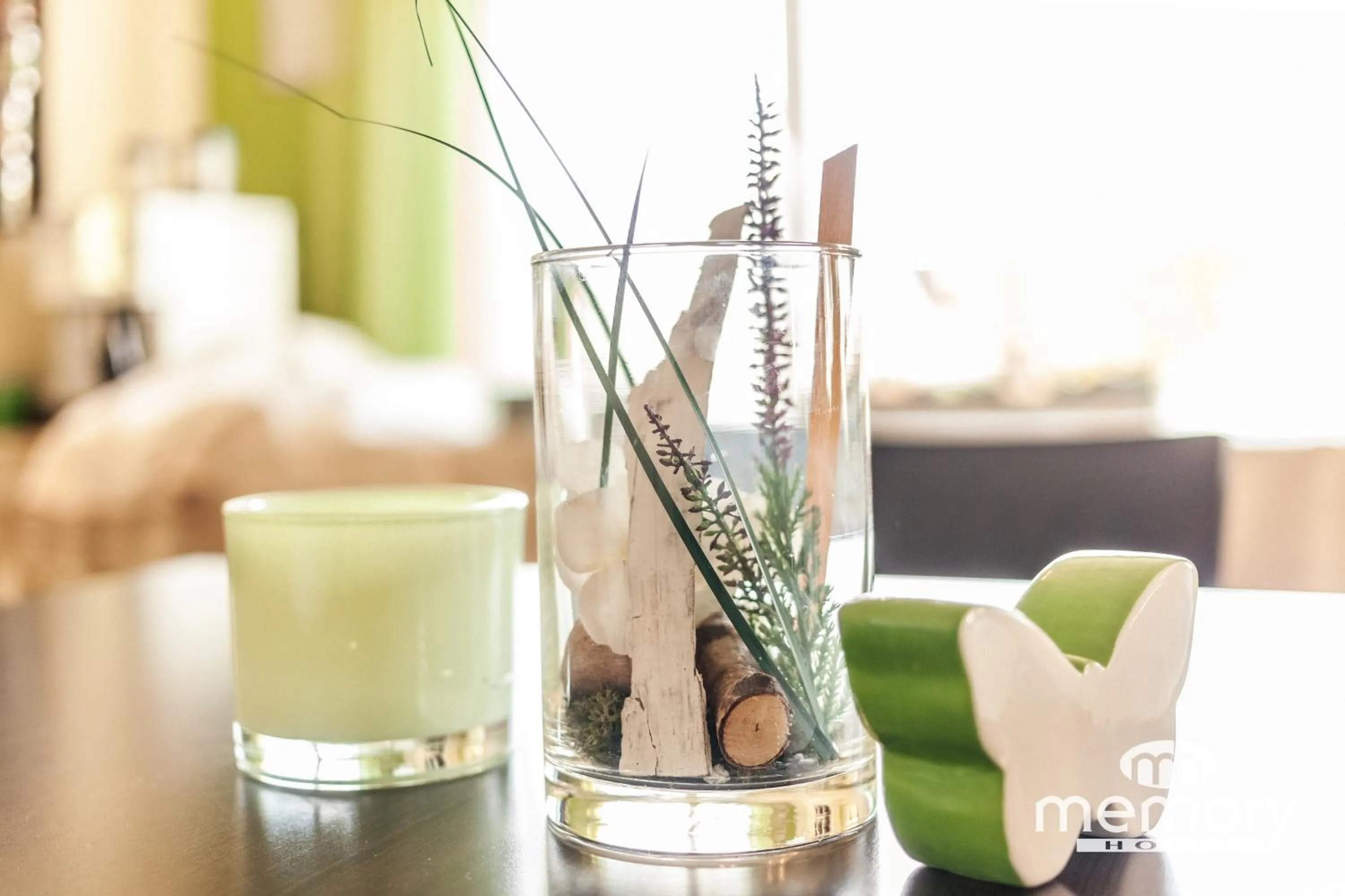 Restaurant/places to eat in Memory Hotel