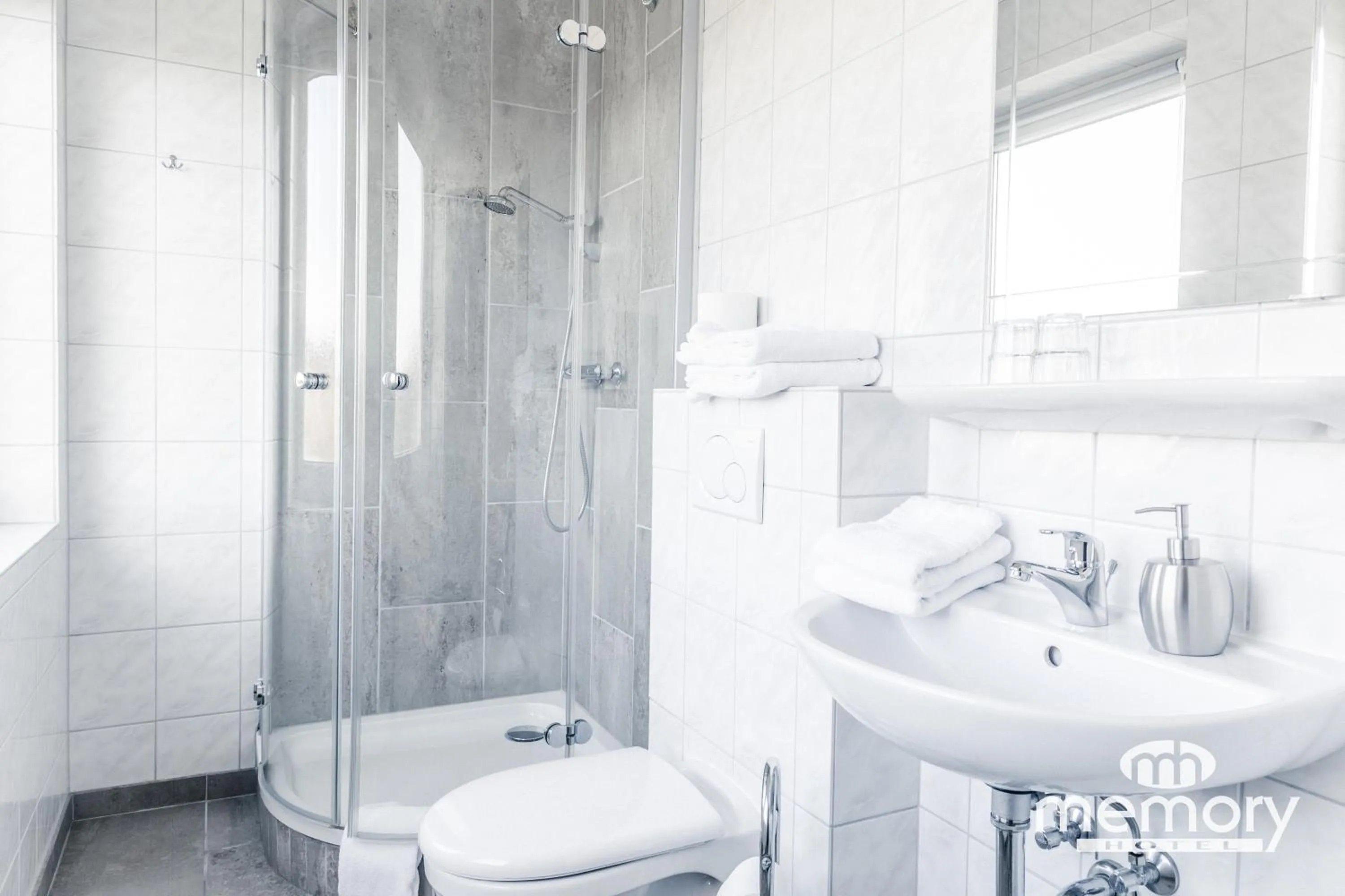 Shower in Memory Hotel