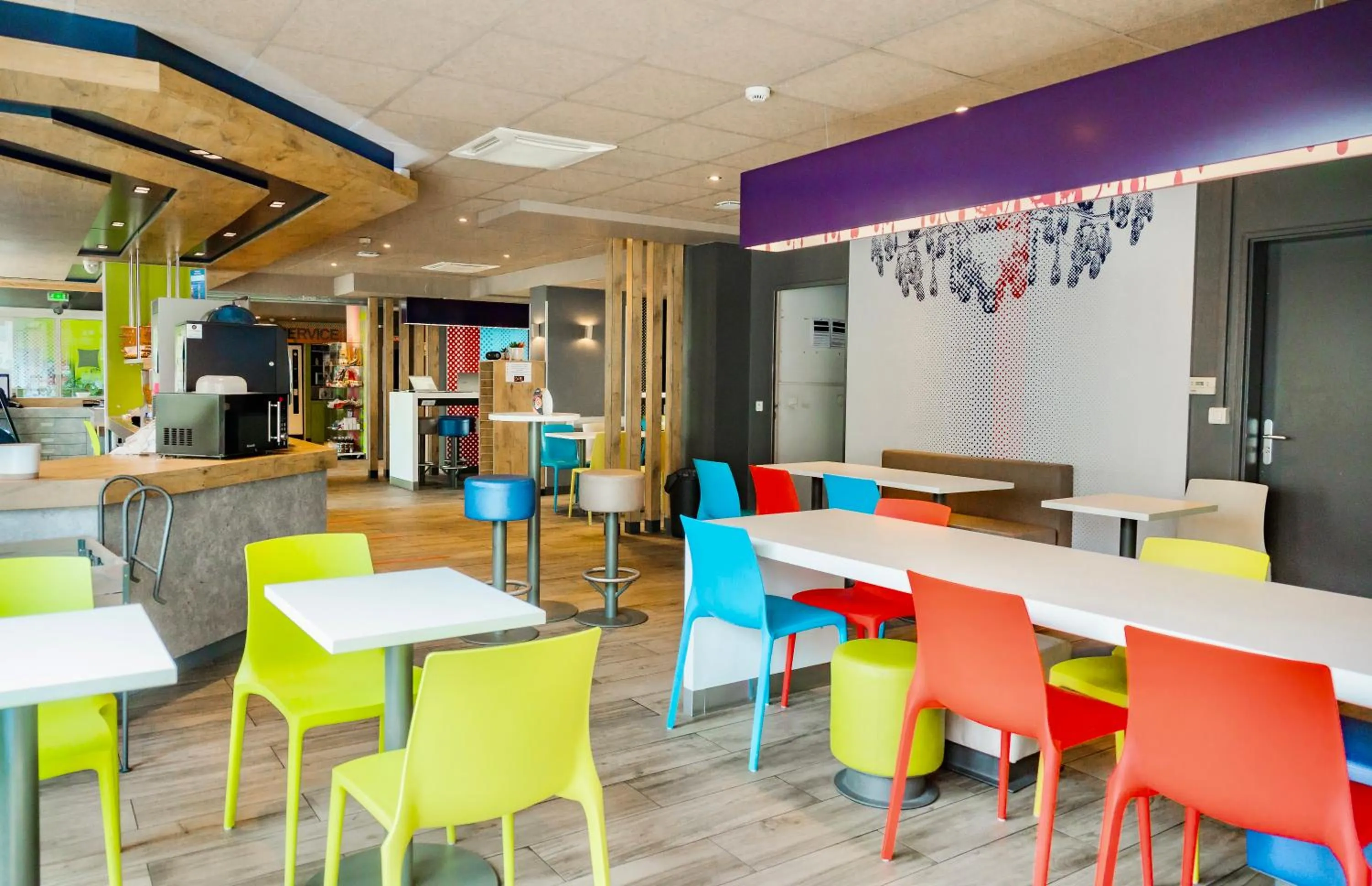 Restaurant/places to eat in ibis Budget Colmar Centre Gare