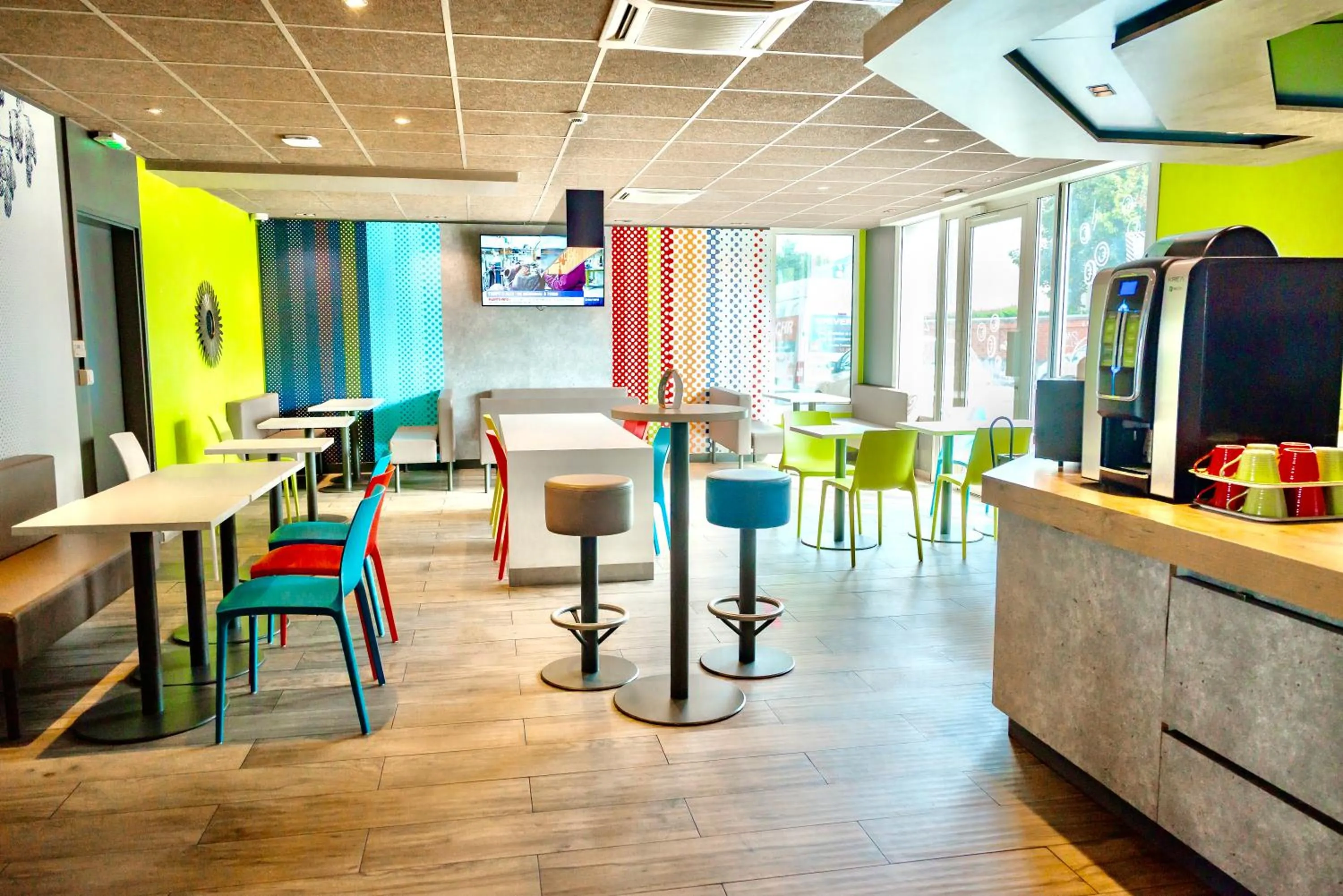 Restaurant/places to eat in ibis Budget Colmar Centre Gare