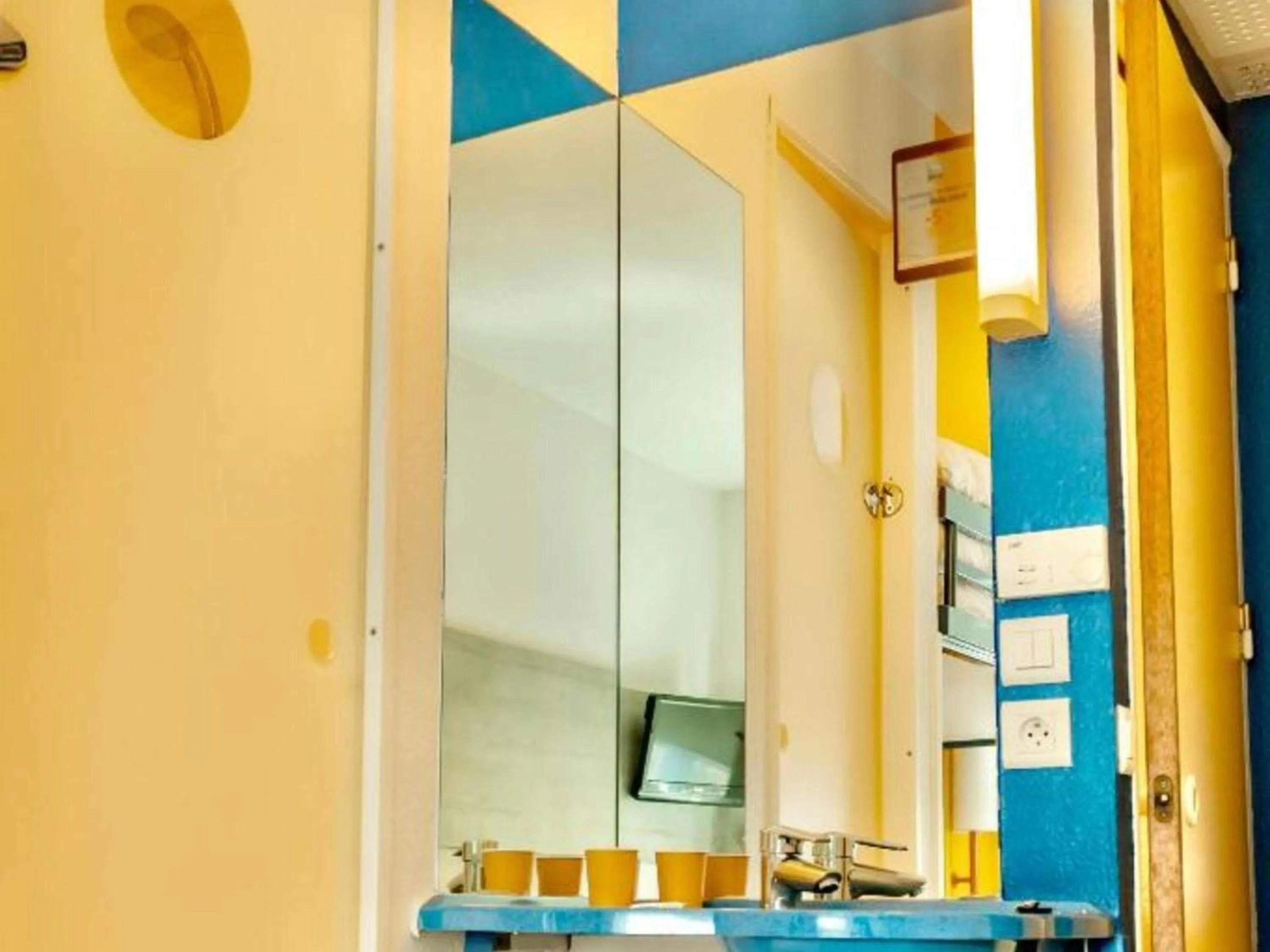 Bedroom in ibis Budget Colmar Centre Gare