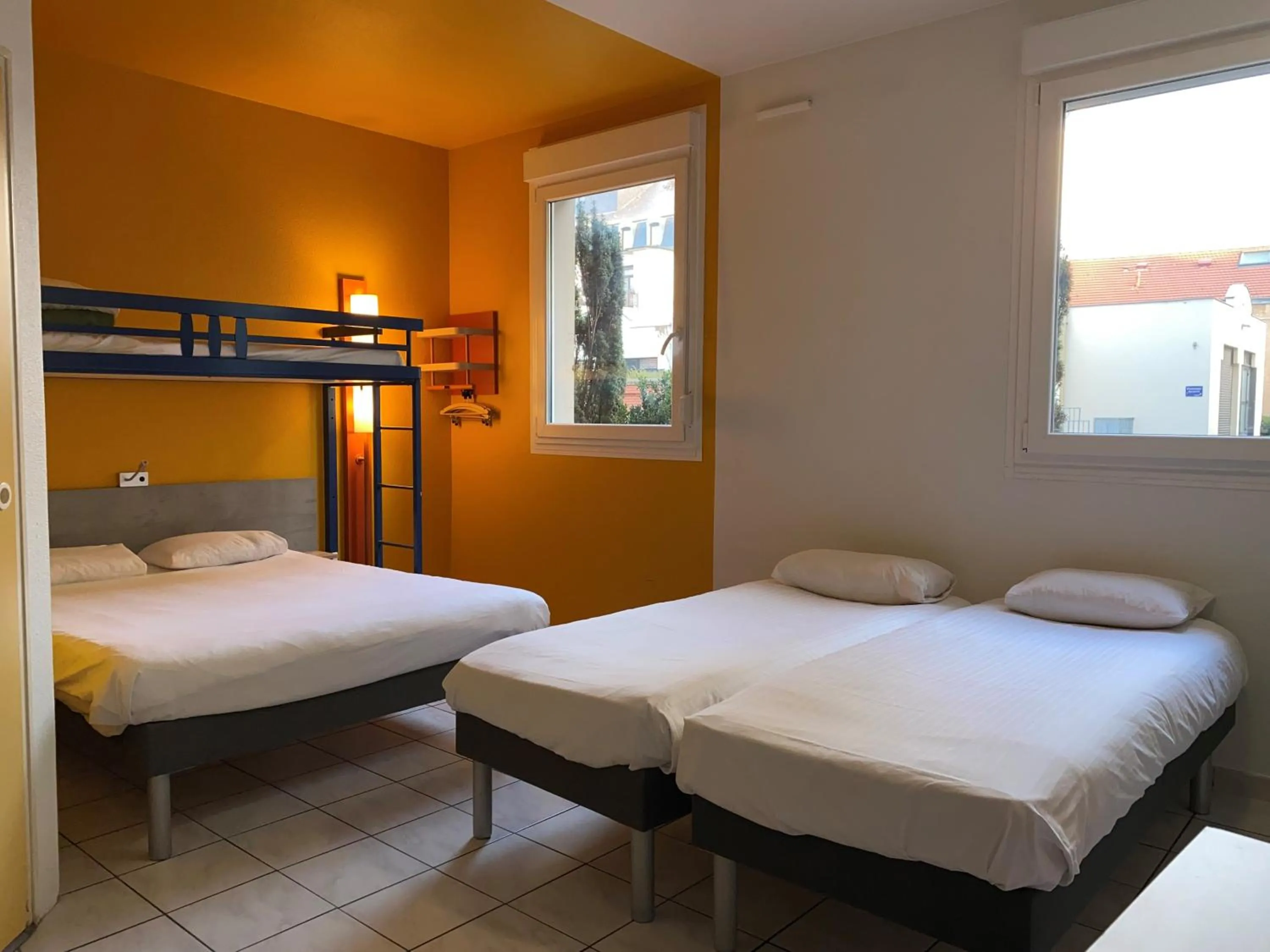 Photo of the whole room, Bed in ibis Budget Colmar Centre Gare