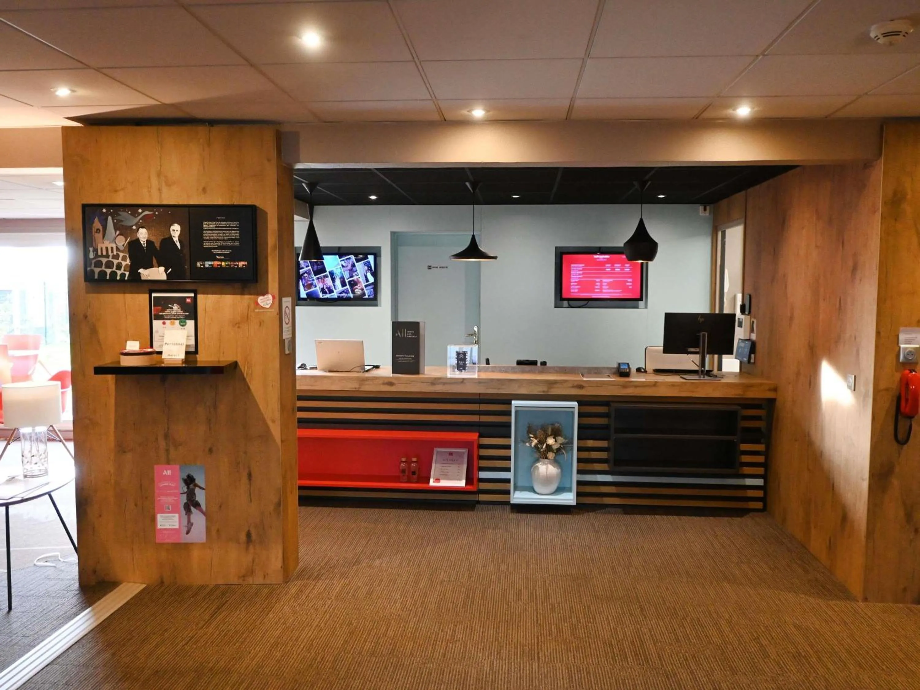 Property building in ibis Laval Le Relais D'Armor