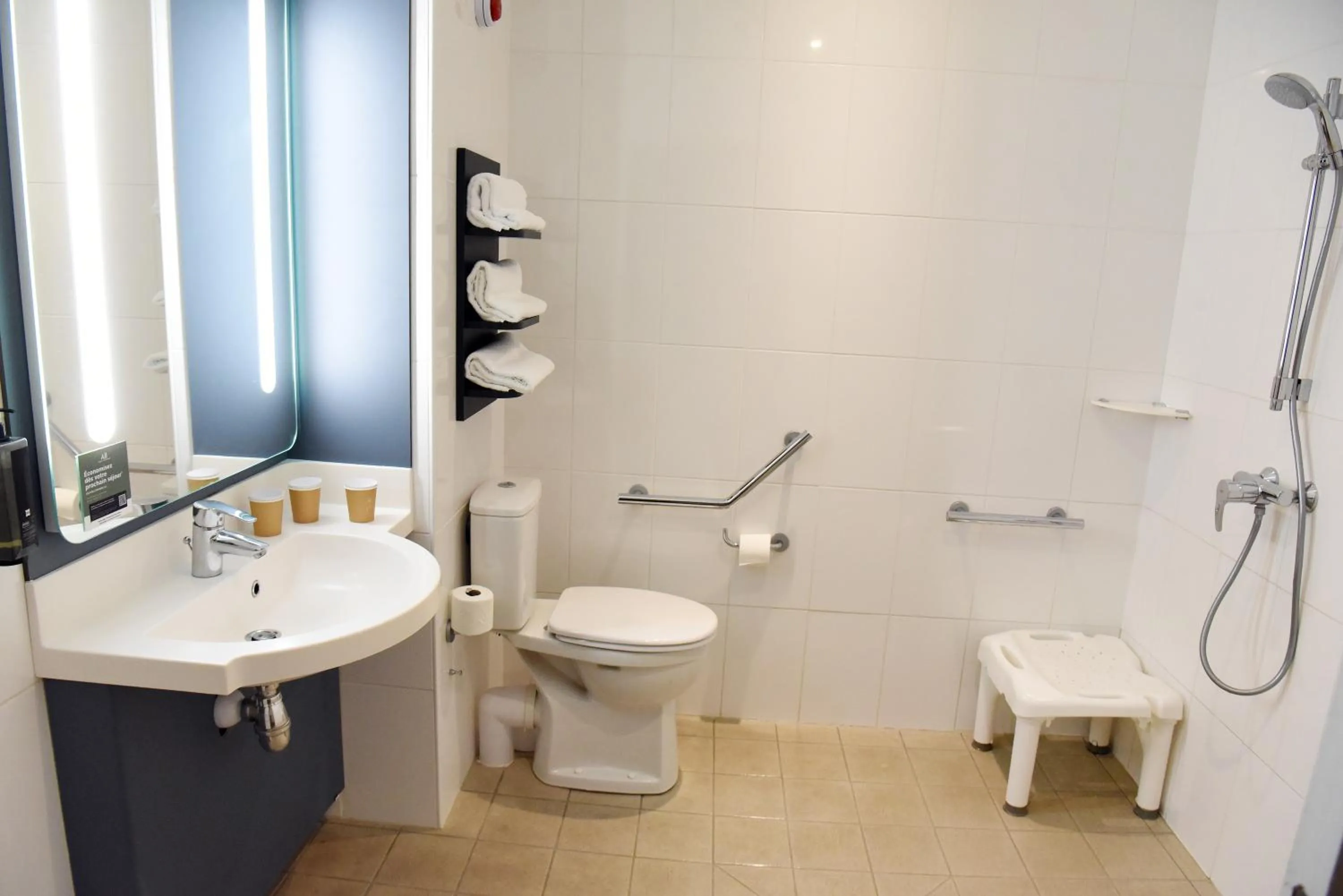 ibis Laval Le Relais D'Armor