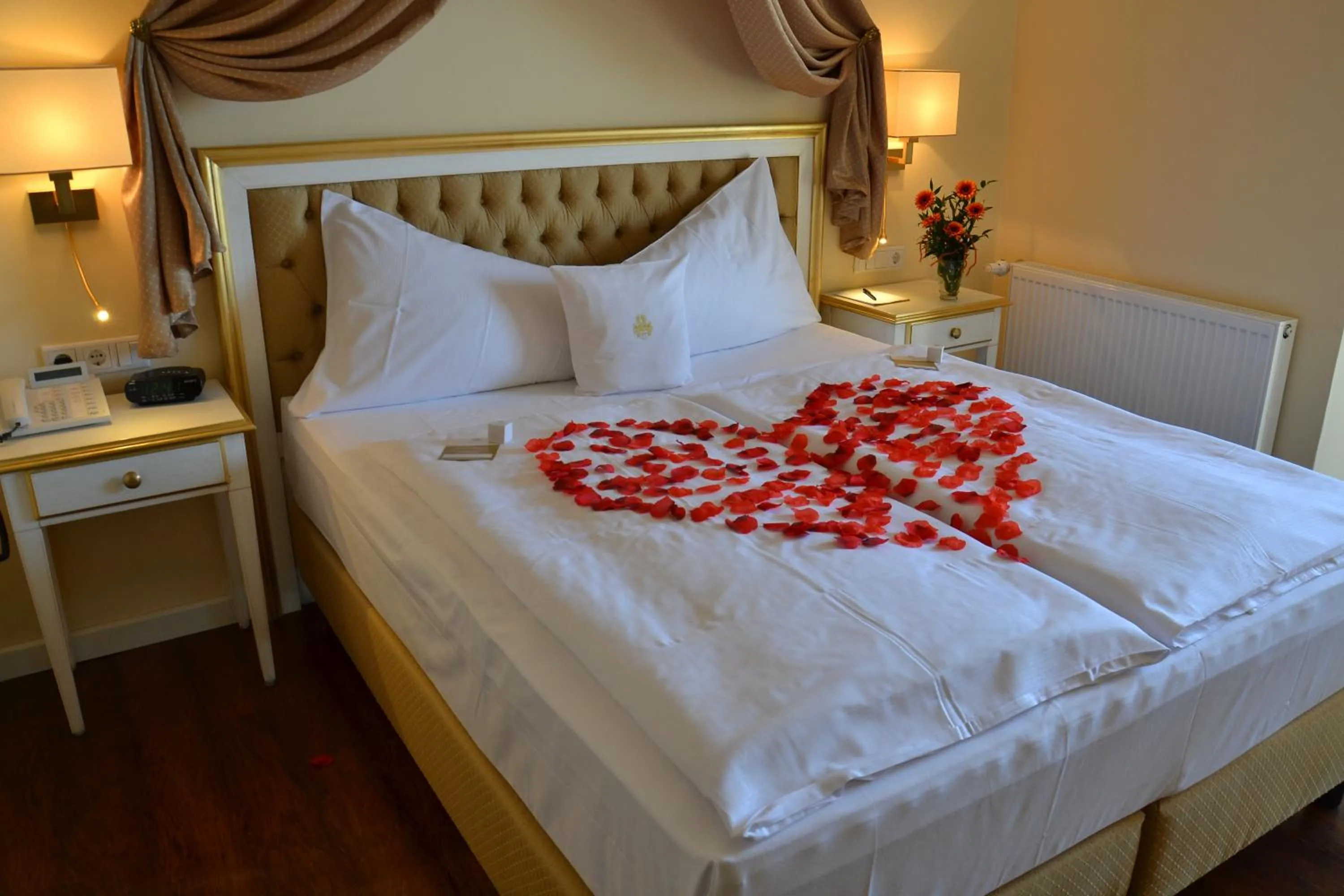 Bed in Burghotel Staufenberg