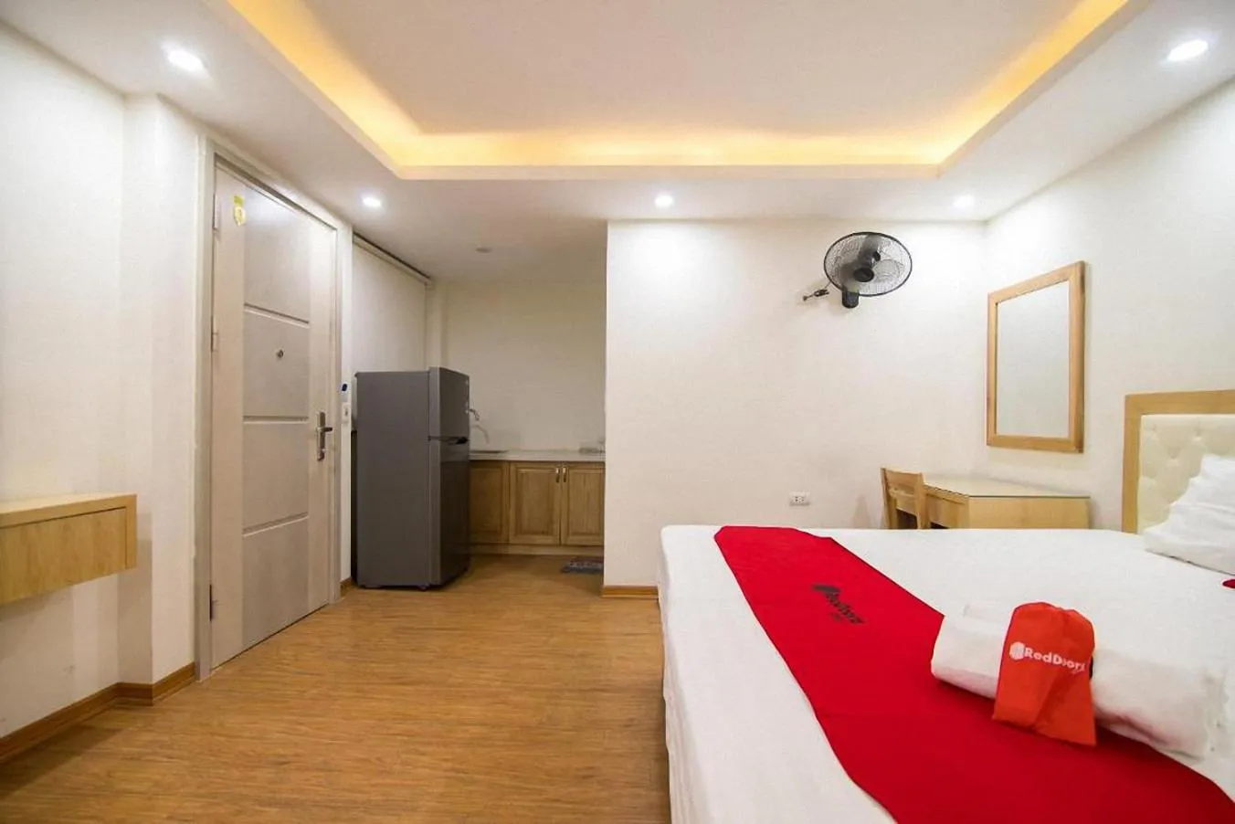 Bed in Galaxy Hanoi Hotel & Apartment - 12 ngõ 80 Trần Duy Hưng