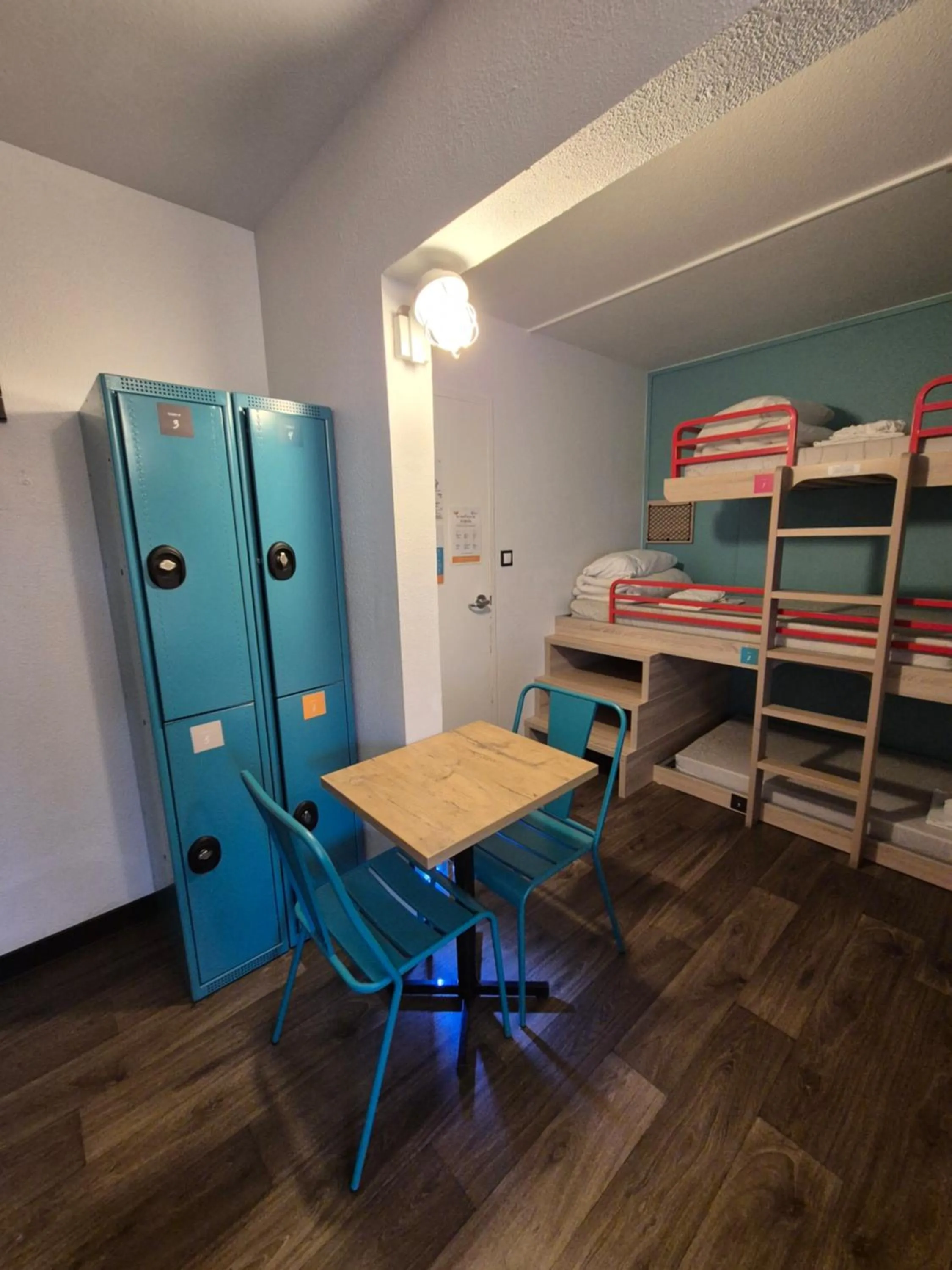 Bed in hotelF1 Moret Fontainebleau