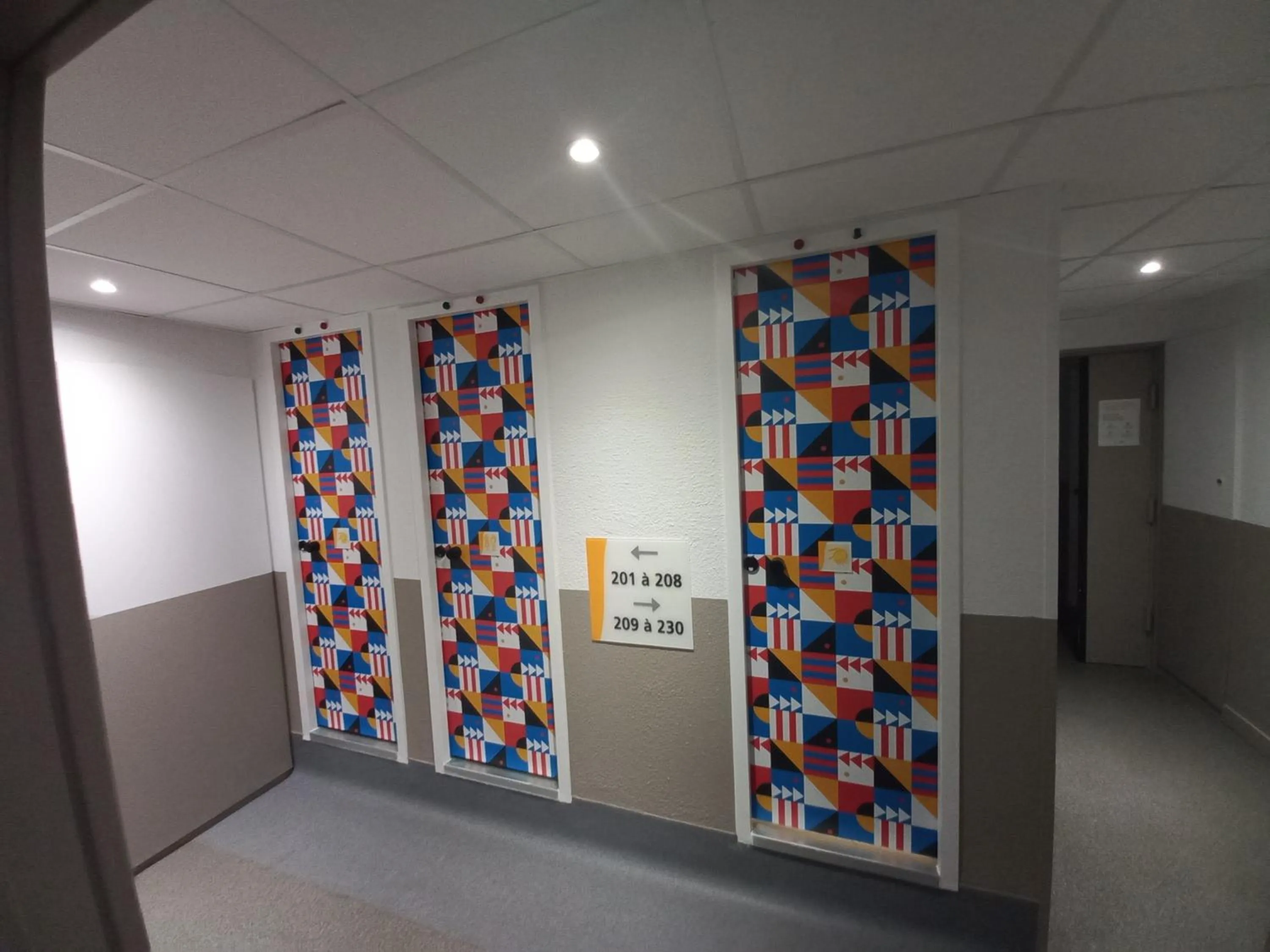 Shower in Premiere Classe Evry Sud - Mennecy