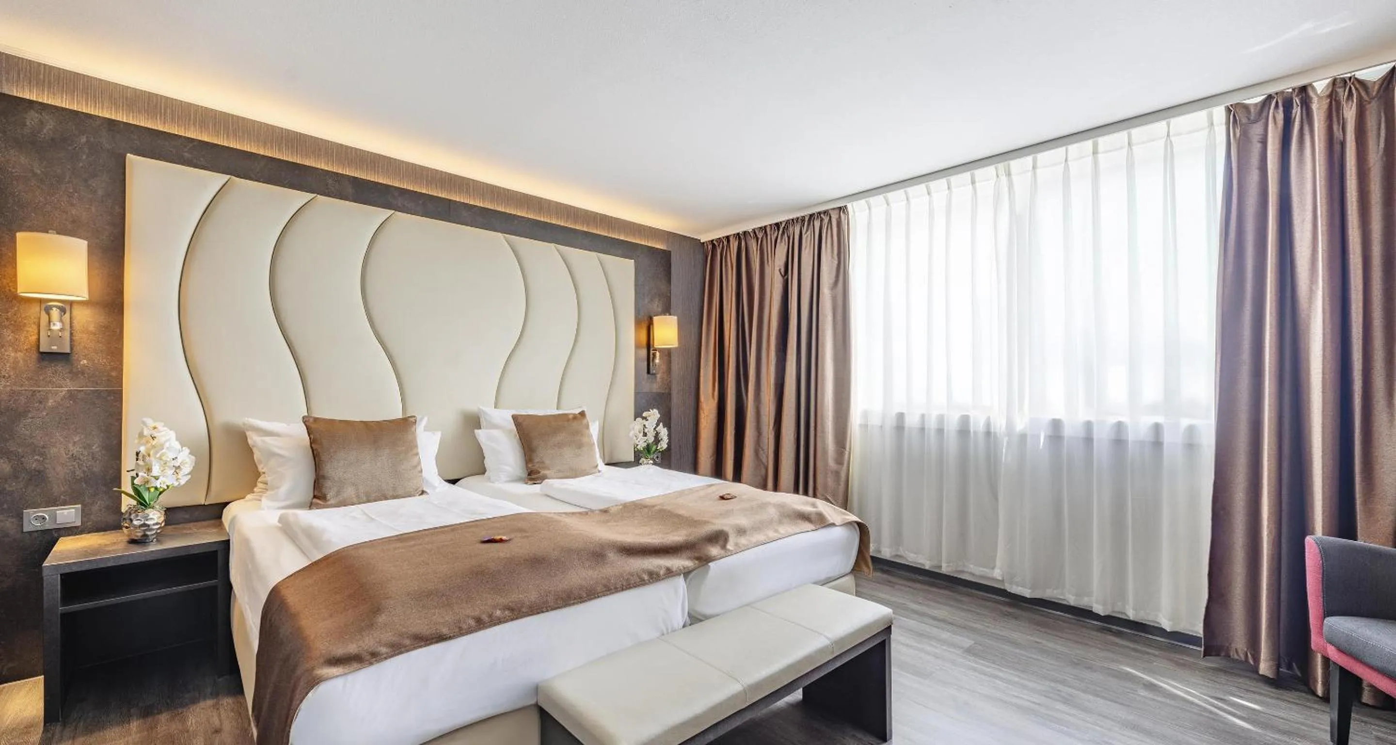 Photo of the whole room, Bed in Best Western Plus Plaza Hotel Darmstadt