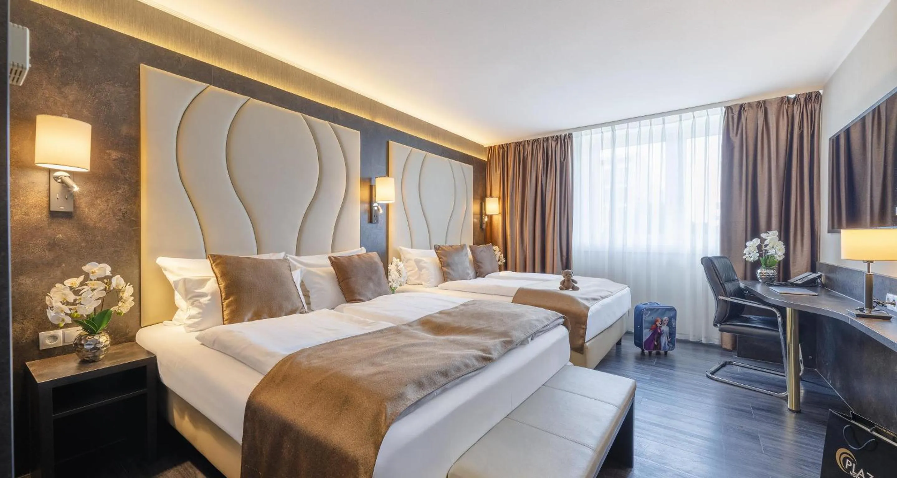 Bedroom, Bed in Best Western Plus Plaza Hotel Darmstadt