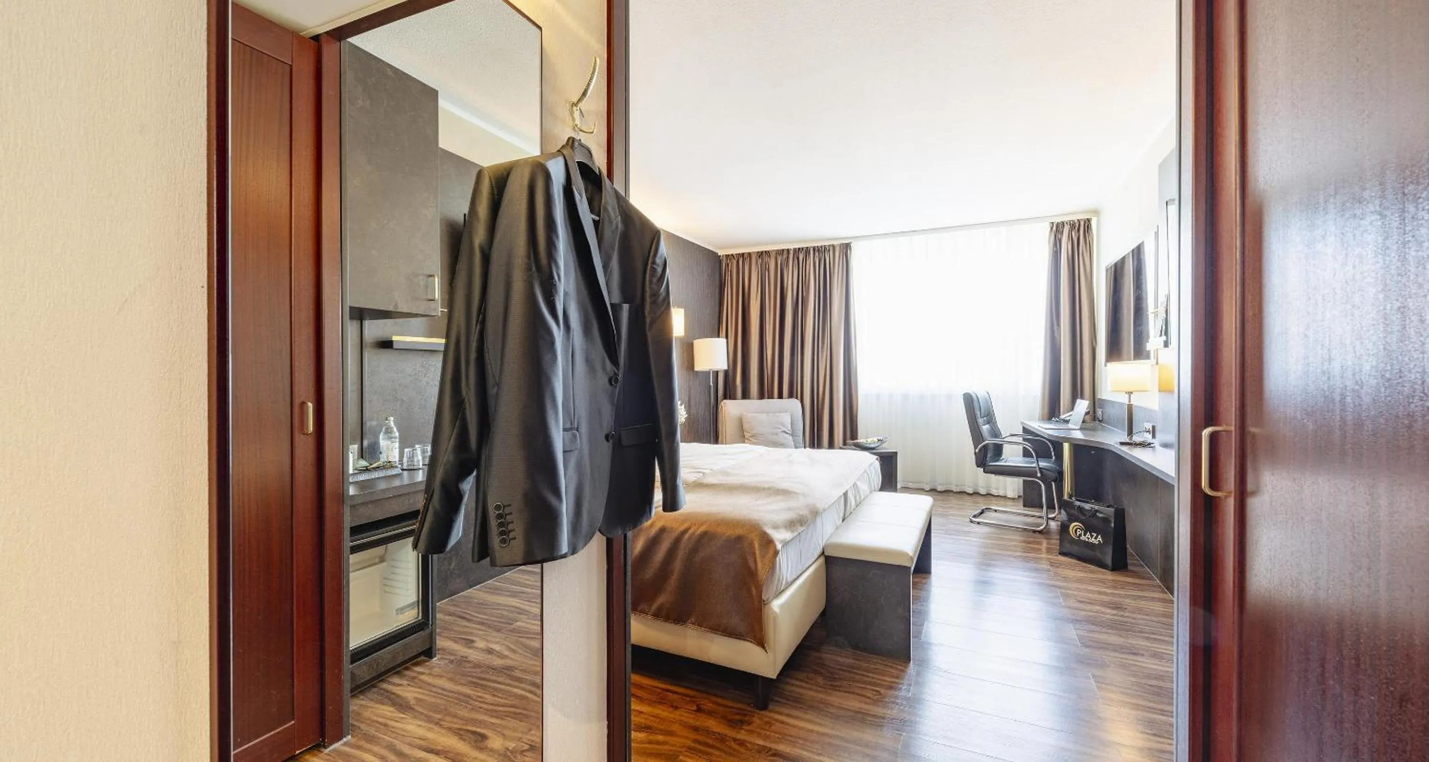 Bedroom, Bed in Best Western Plus Plaza Hotel Darmstadt