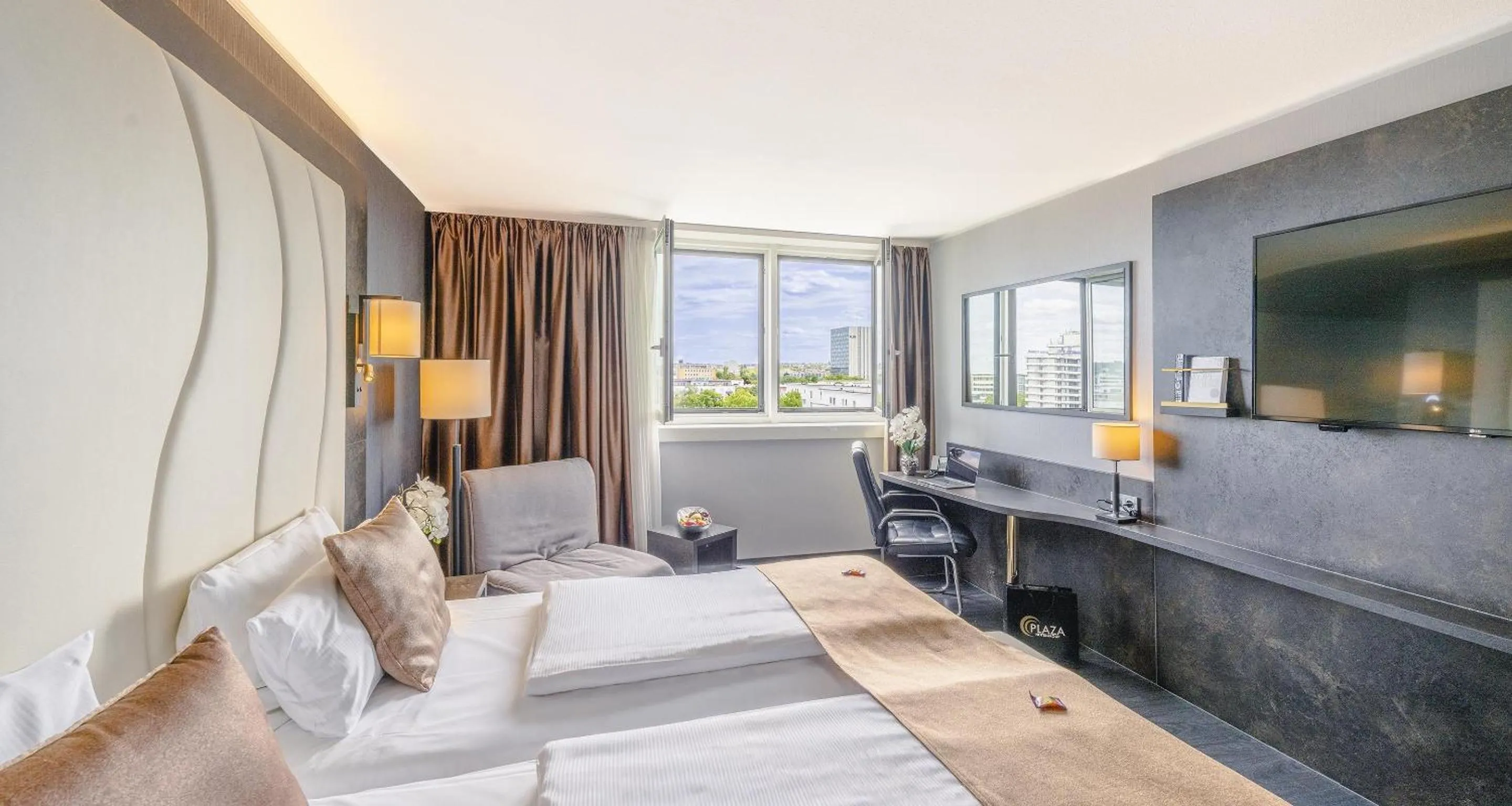 Bedroom, Bed in Best Western Plus Plaza Hotel Darmstadt