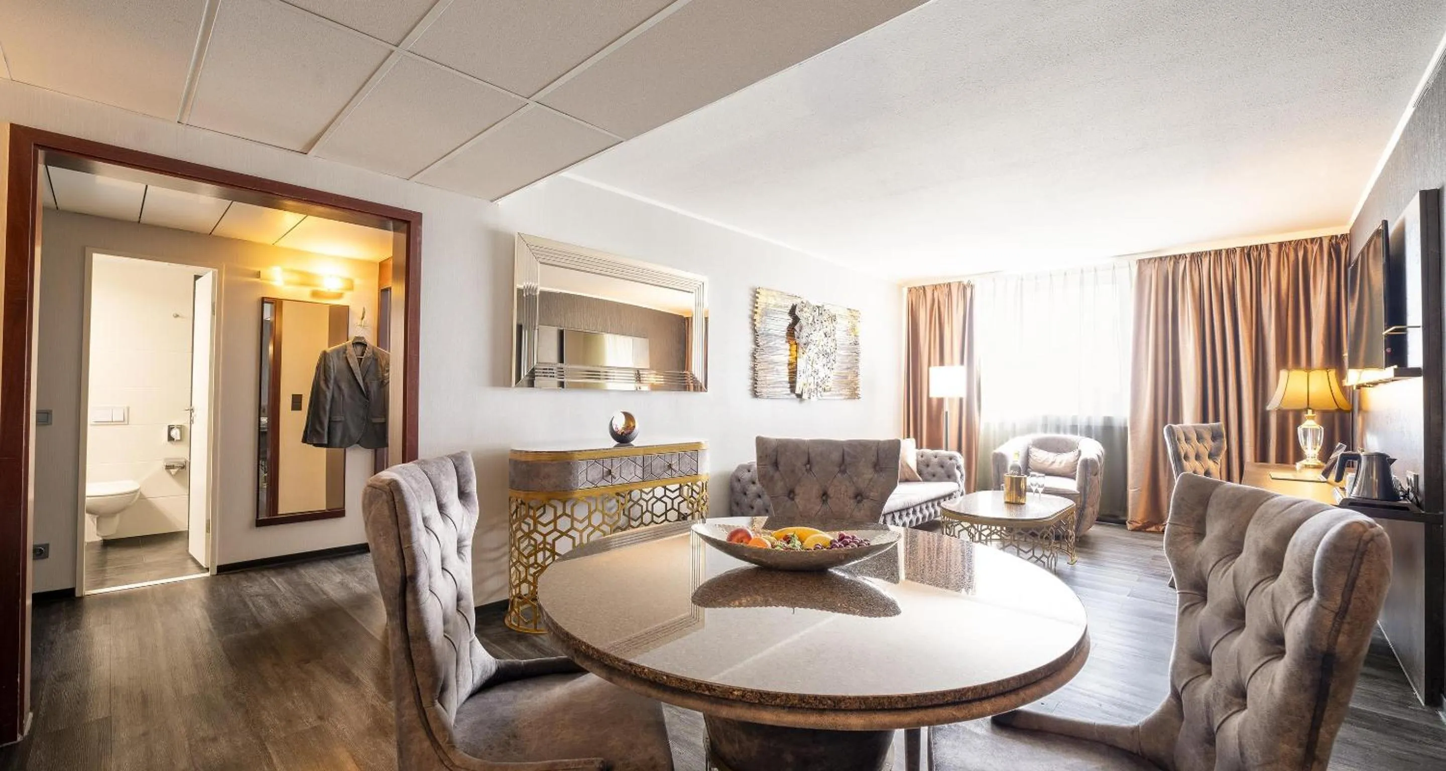 Photo of the whole room in Best Western Plus Plaza Hotel Darmstadt